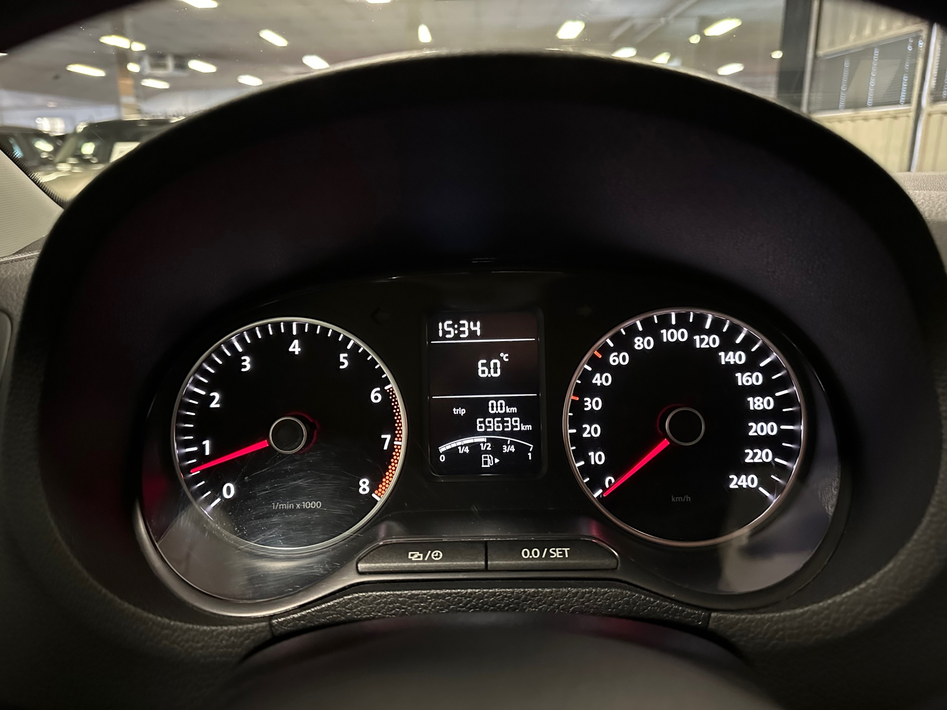 https://www.autokooy.nl//xml/images/43513281-14.JPG