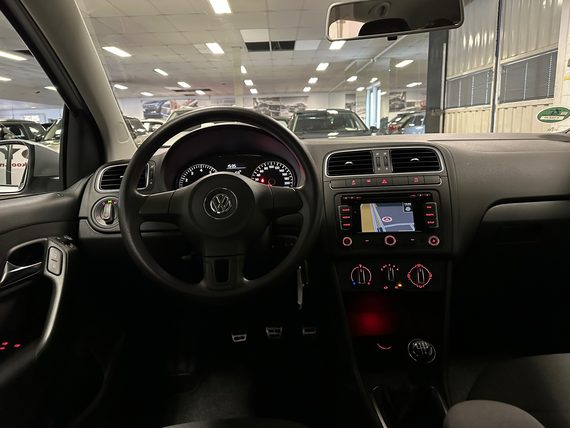 https://www.autokooy.nl//xml/images/43513281-19.JPG