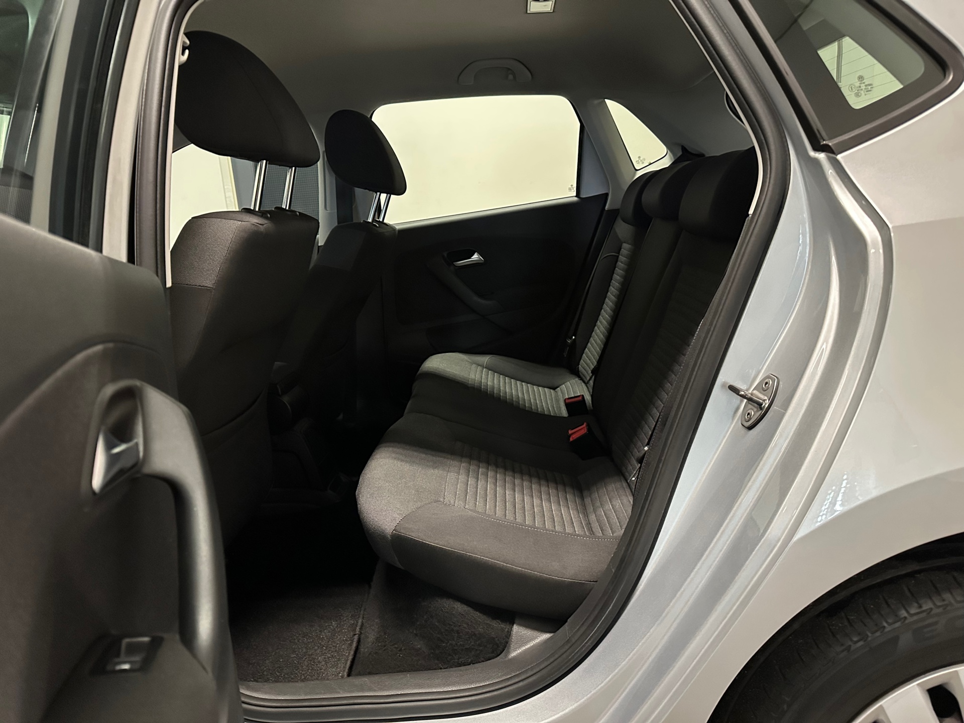 https://www.autokooy.nl//xml/images/43513281-20.JPG