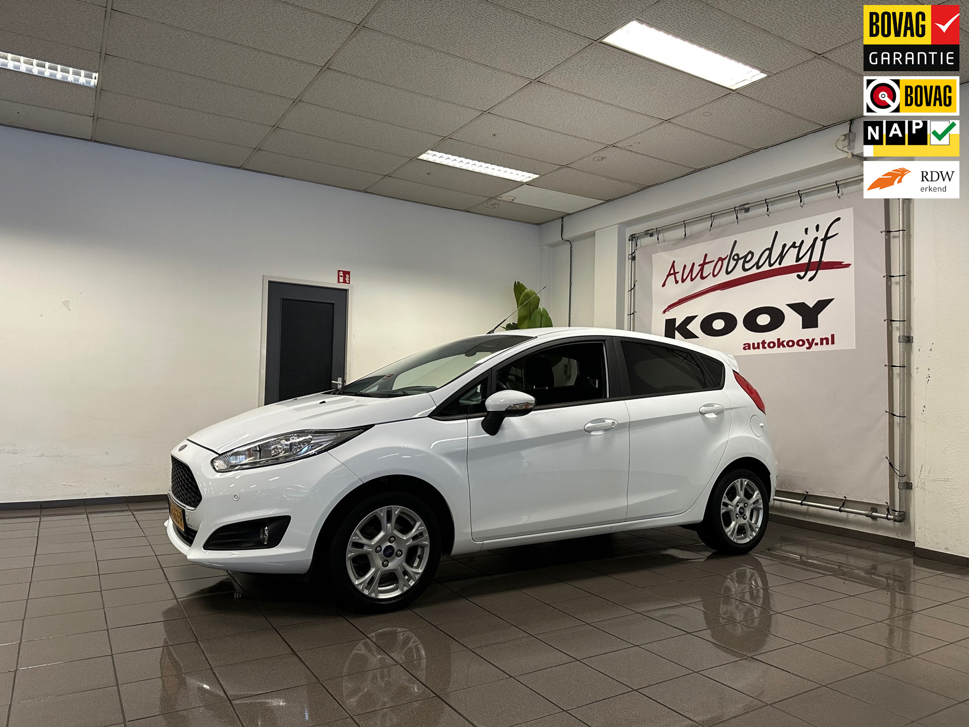 Ford Fiesta 1.0 Style Ultimate * Dealer onderhouden / Navigatie / Cruise control / NL Auto *