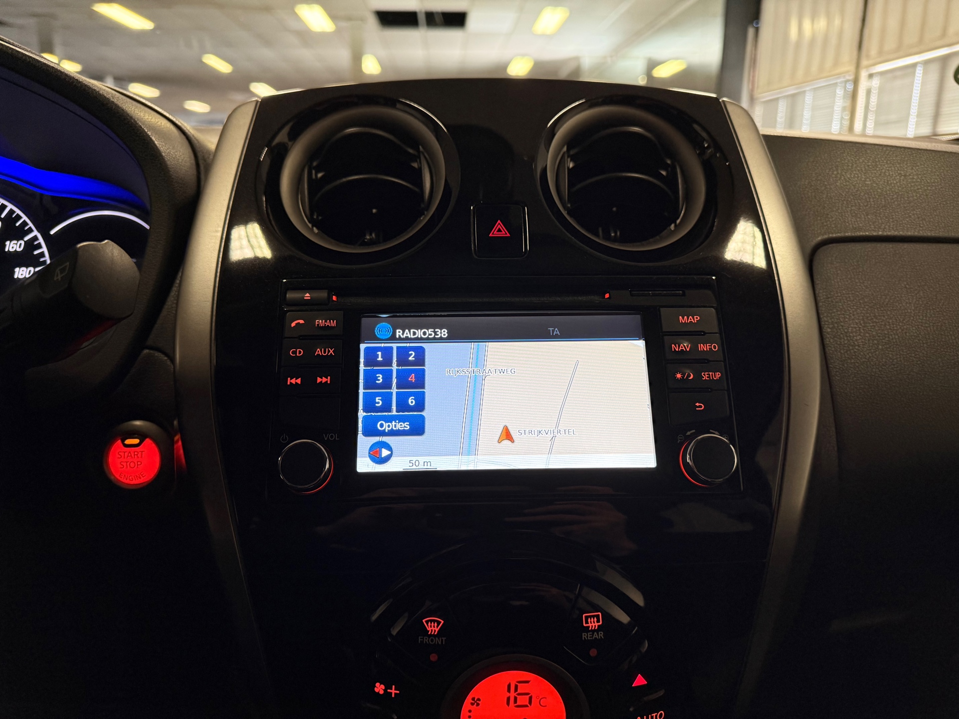 https://www.autokooy.nl//xml/images/43625969-20.JPG