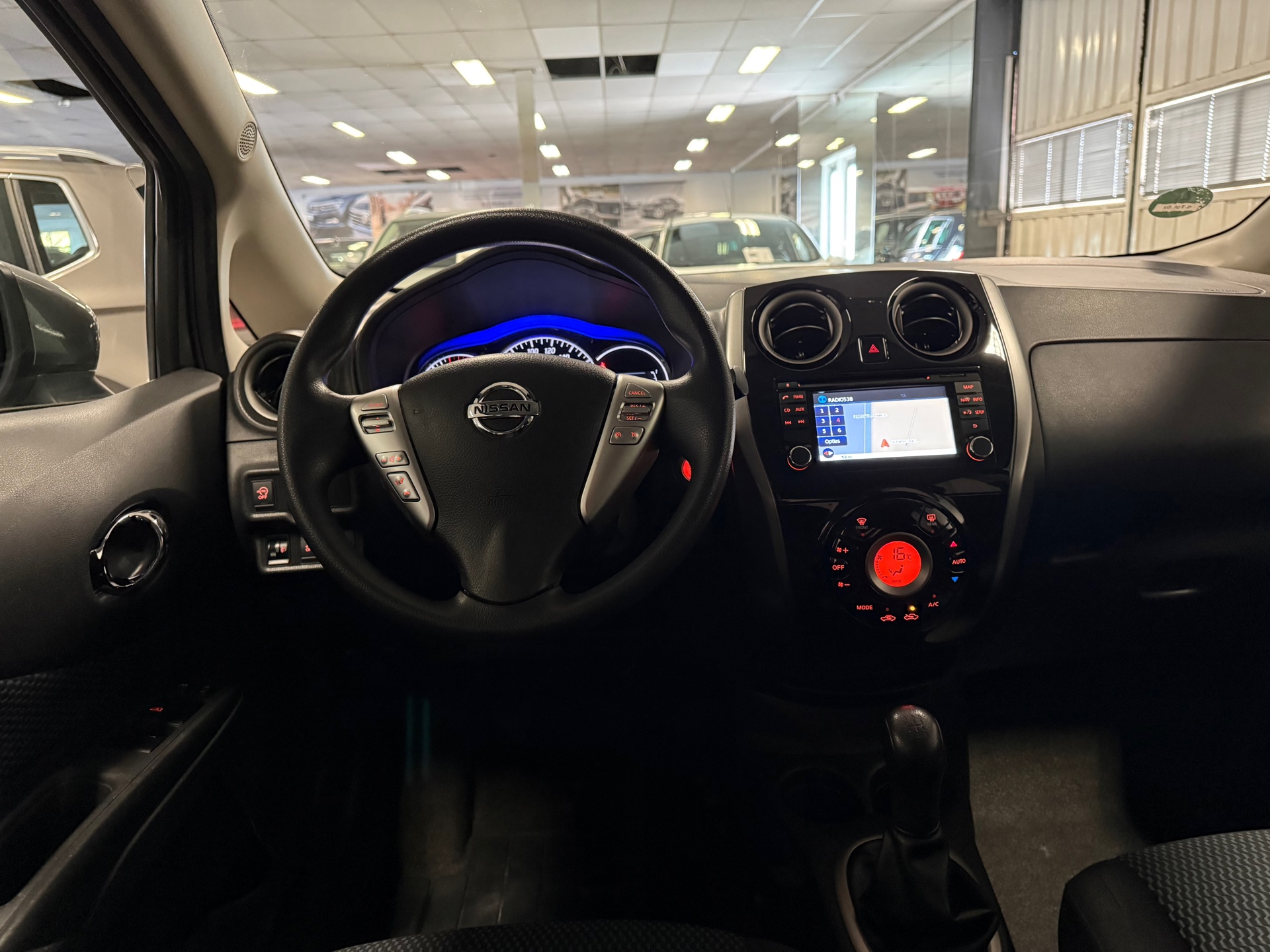 https://www.autokooy.nl//xml/images/43625969-22.JPG