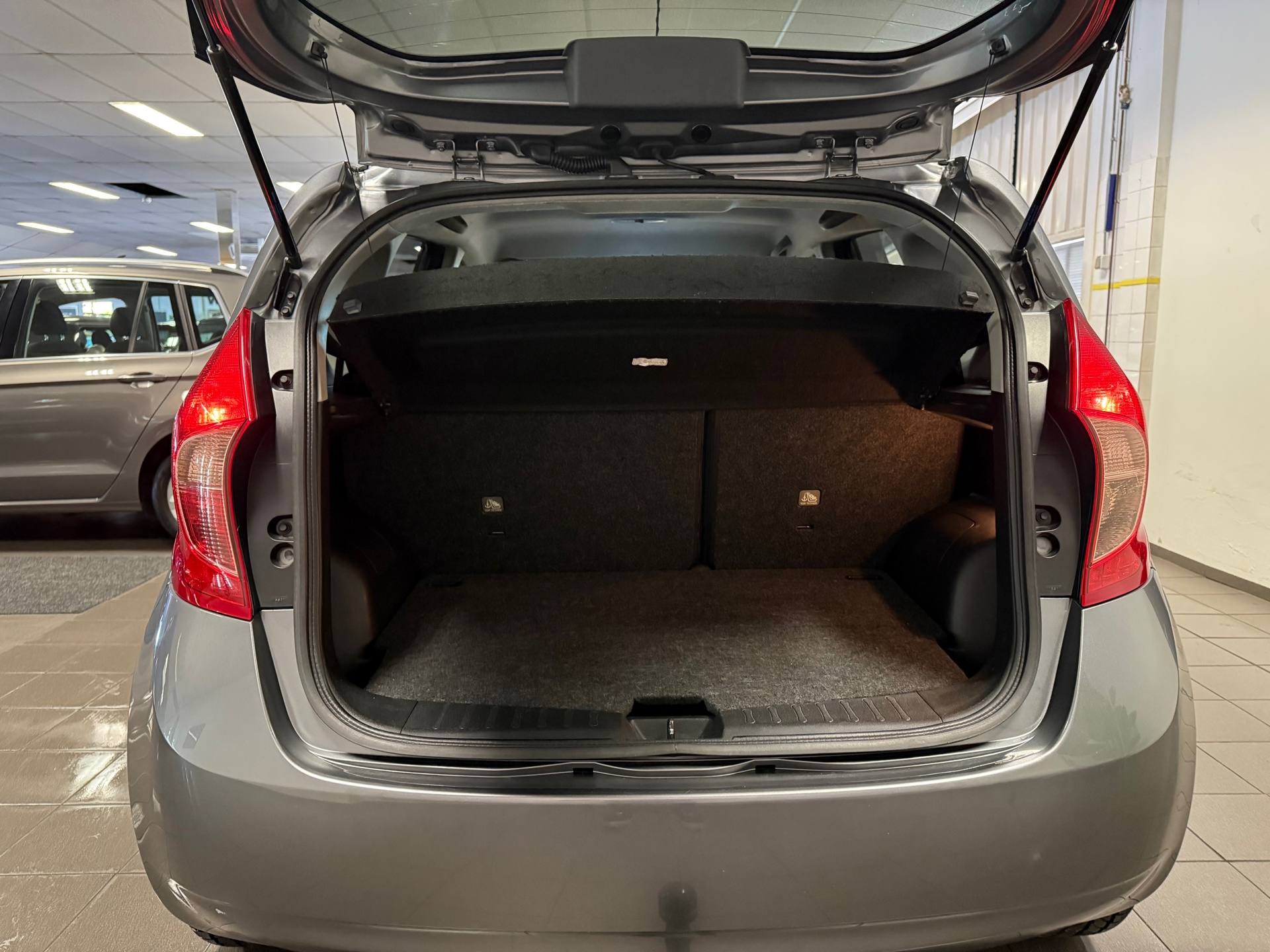https://www.autokooy.nl//xml/images/43625969-5.JPG