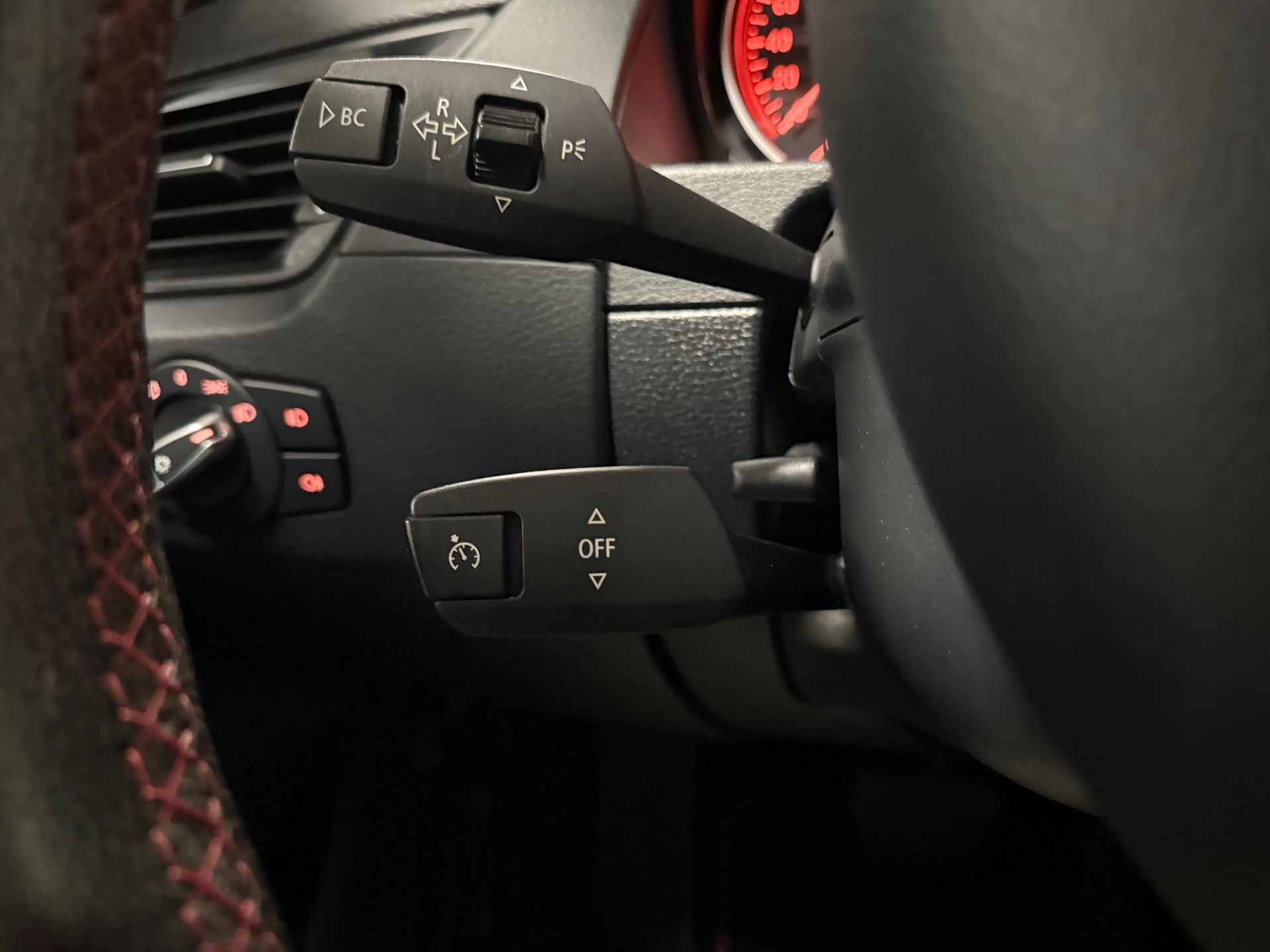 https://www.autokooy.nl//xml/images/43655401-14.JPG