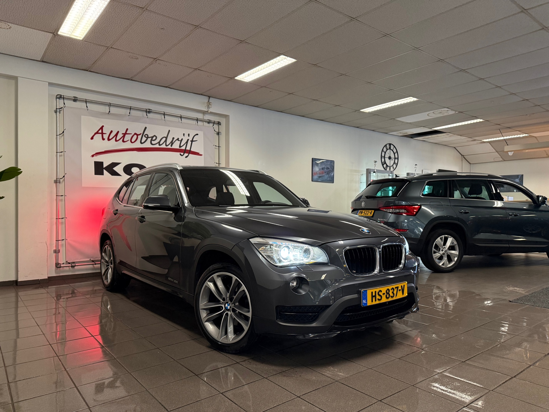 https://www.autokooy.nl//xml/images/43655401-7.JPG