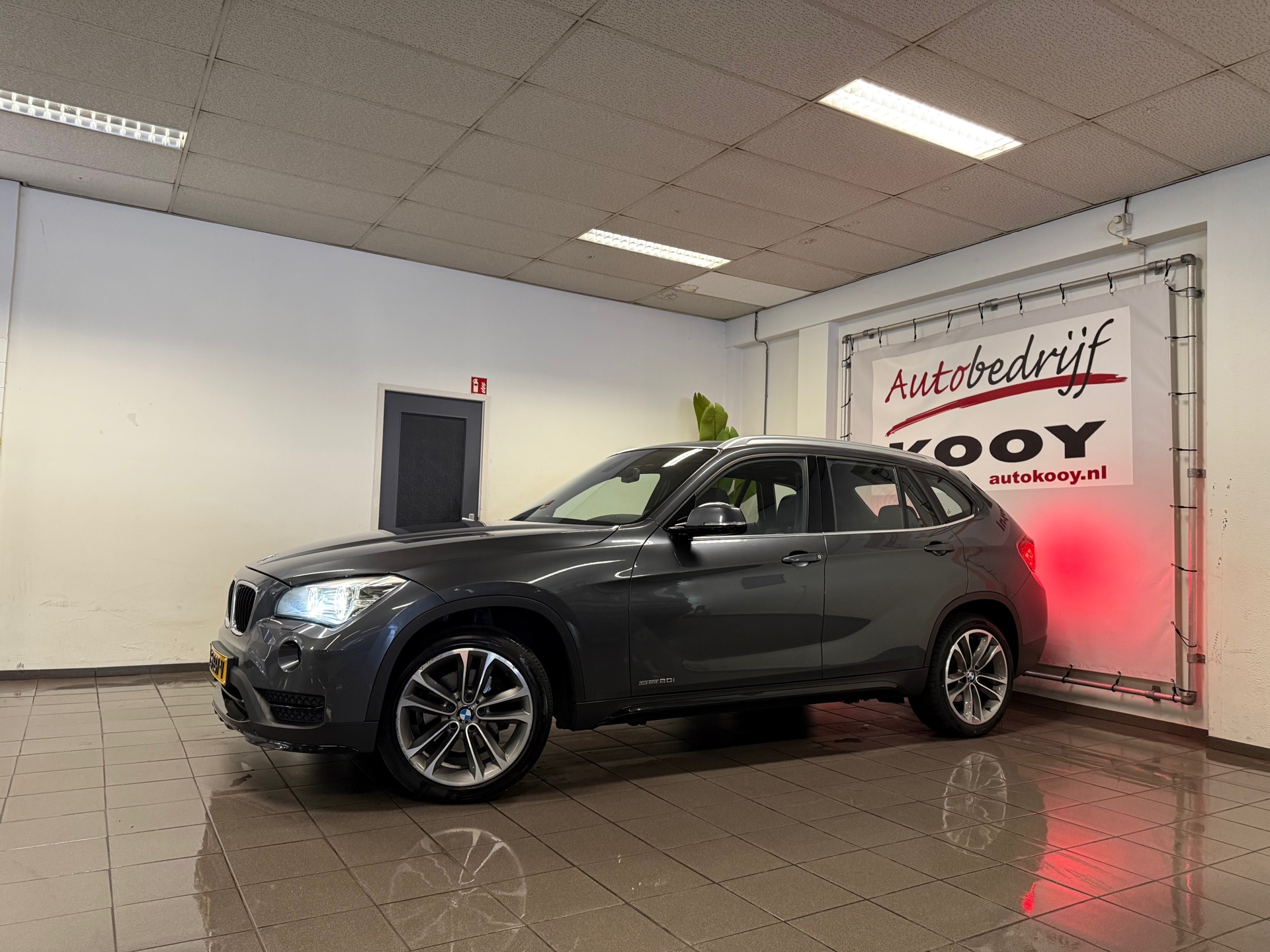 https://www.autokooy.nl//xml/images/43655401-9.JPG