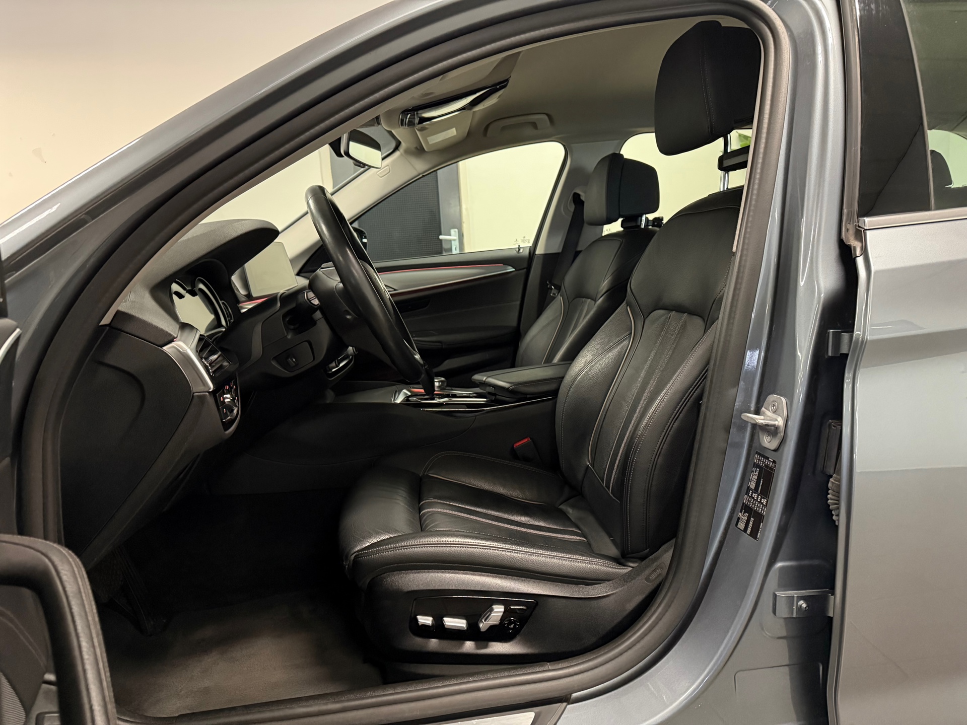 https://www.autokooy.nl//xml/images/43744907-12.JPG