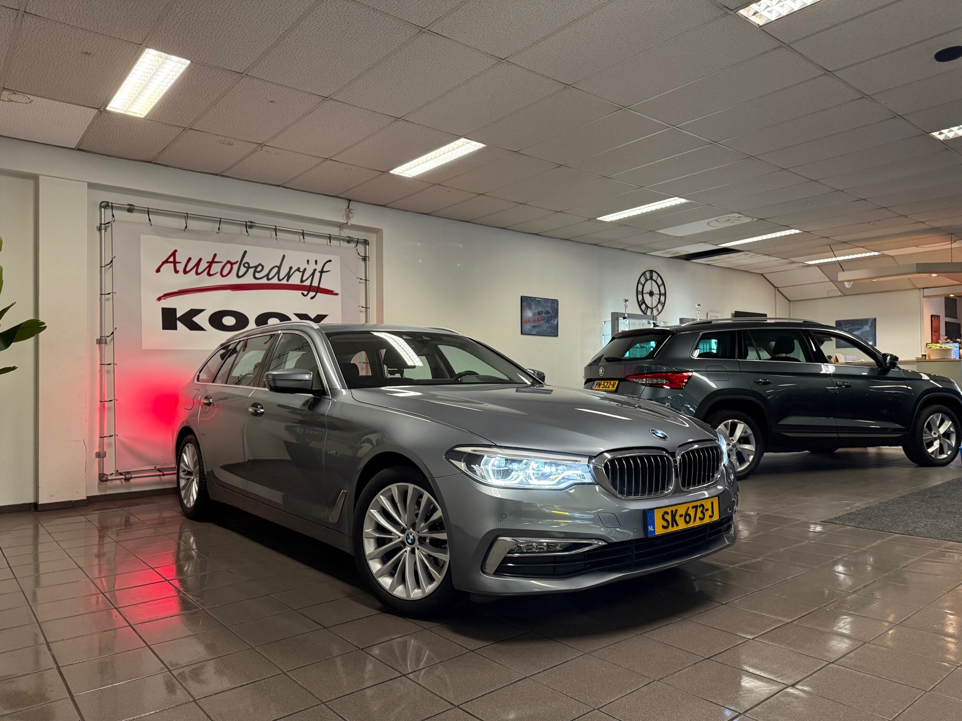 https://www.autokooy.nl//xml/images/43744907-8.JPG