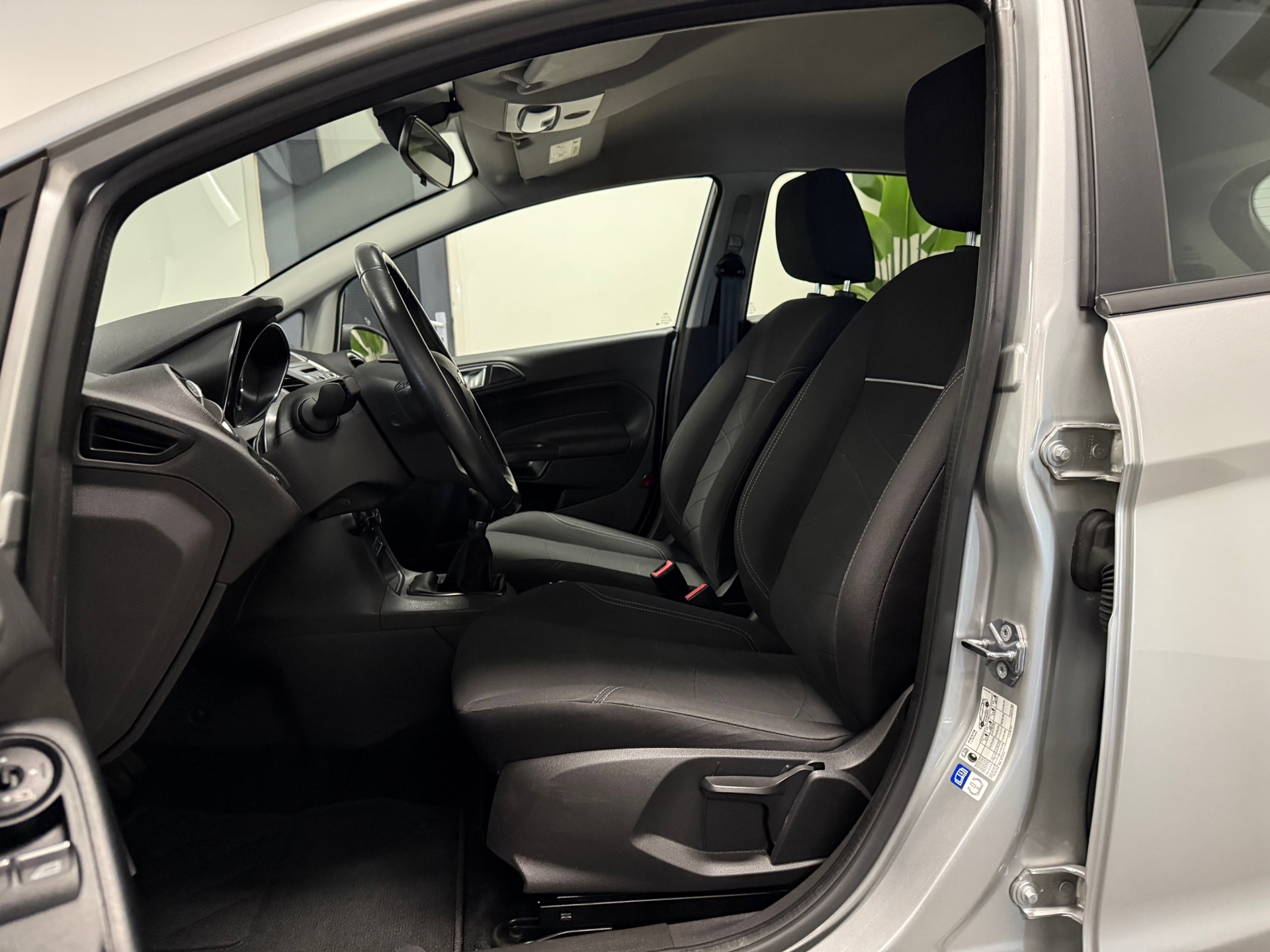 https://www.autokooy.nl//xml/images/43766836-12.JPG