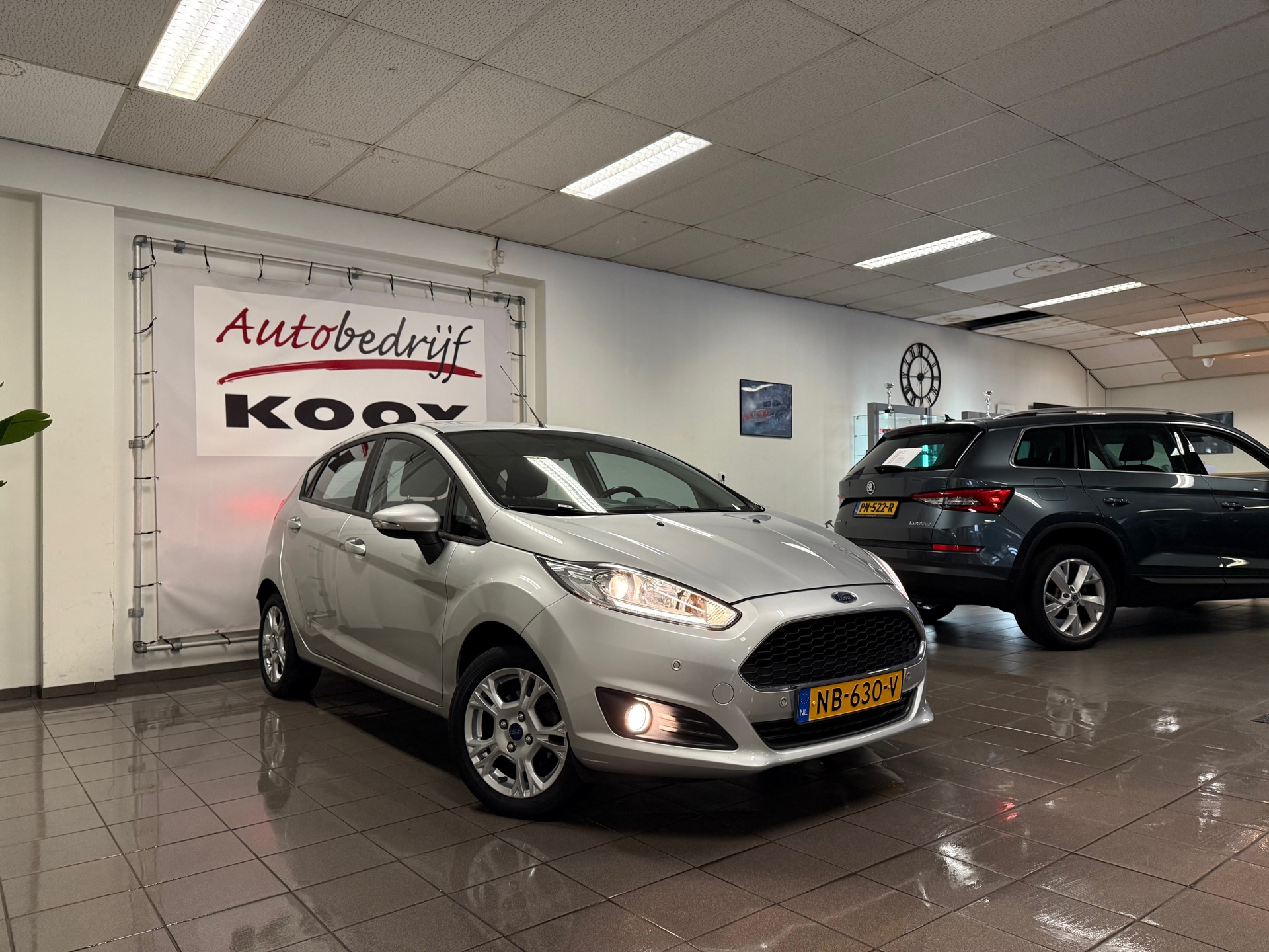 https://www.autokooy.nl//xml/images/43766836-7.JPG