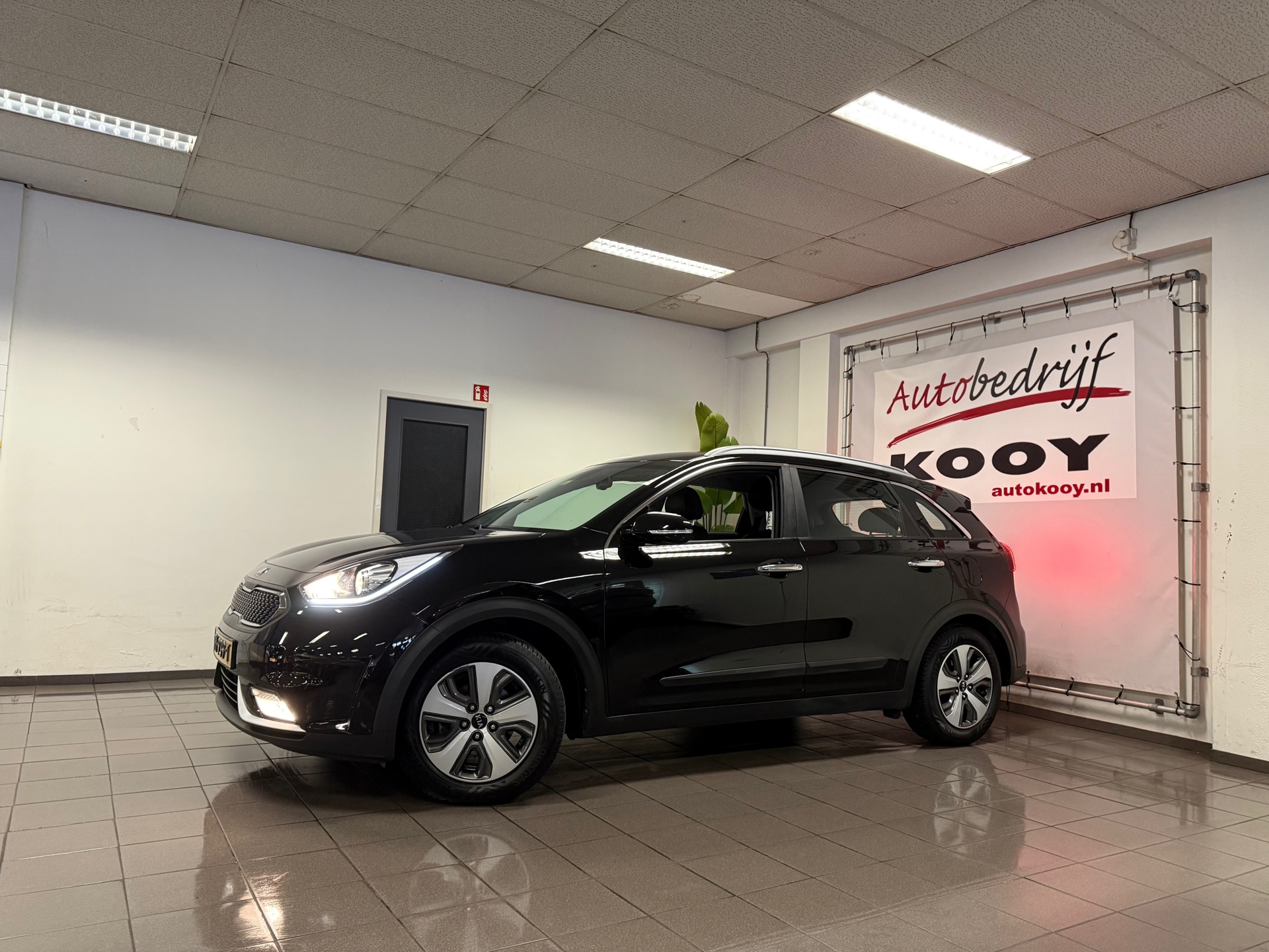 https://www.autokooy.nl//xml/images/43767455-9.JPG