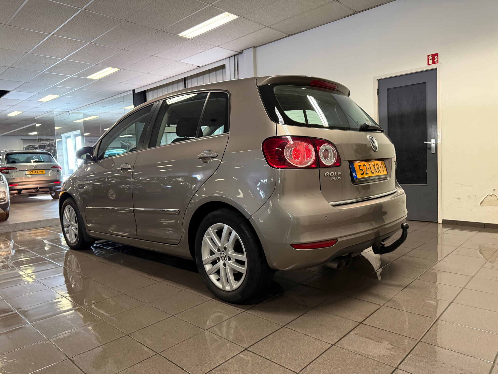 https://www.autokooy.nl//xml/images/43795096-3.JPG