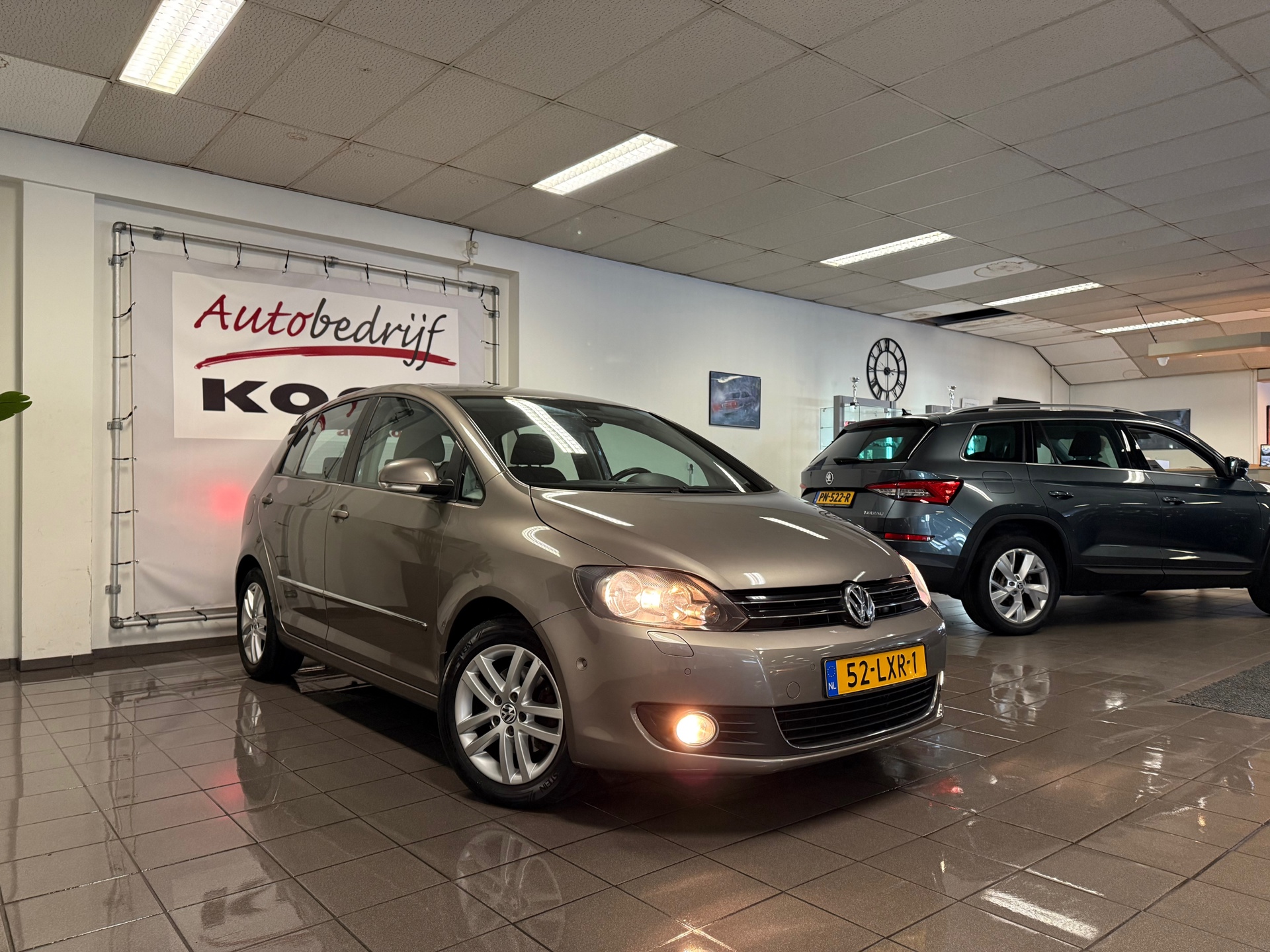 https://www.autokooy.nl//xml/images/43795096-8.JPG