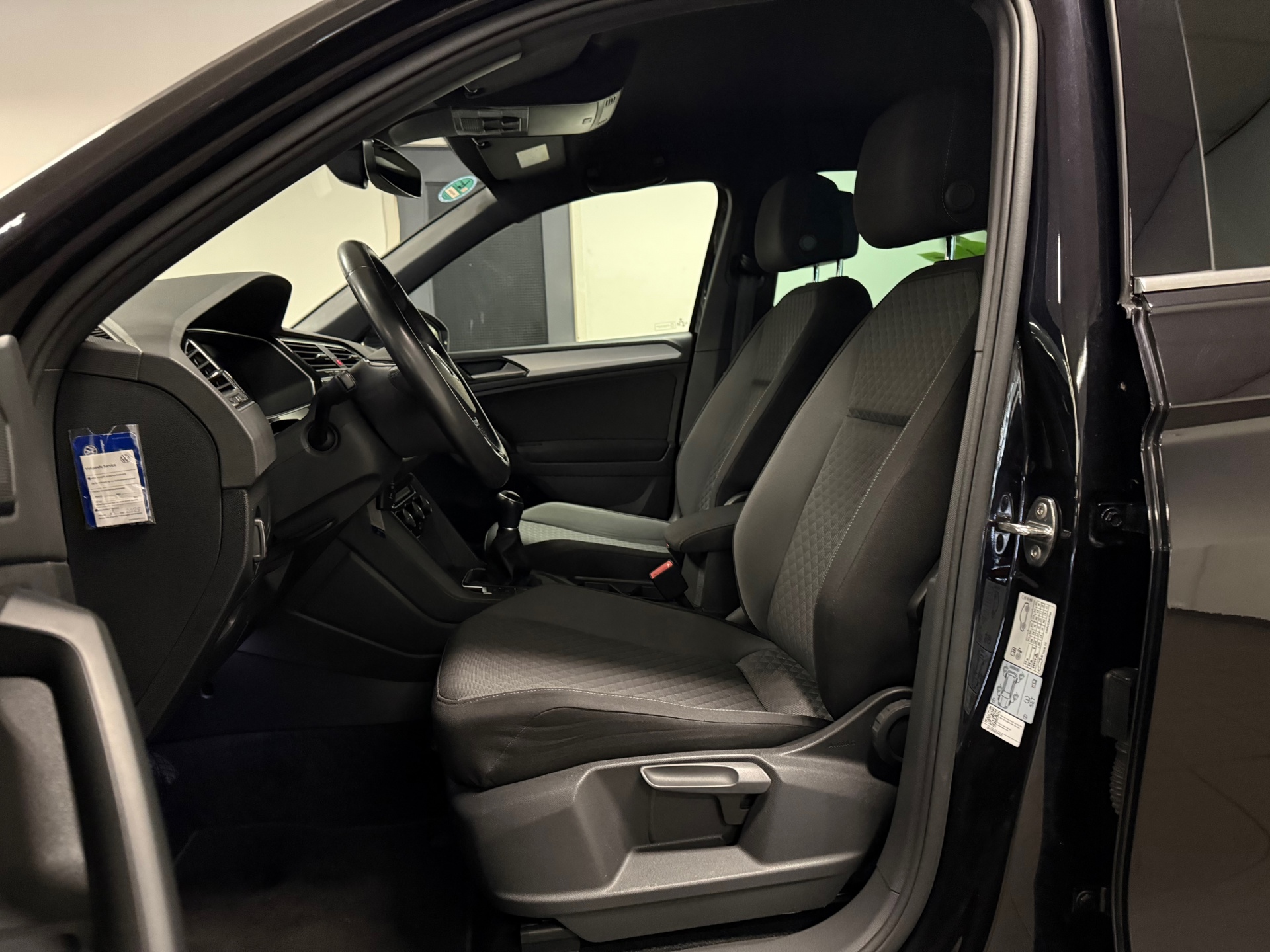 https://www.autokooy.nl//xml/images/43820201-11.JPG