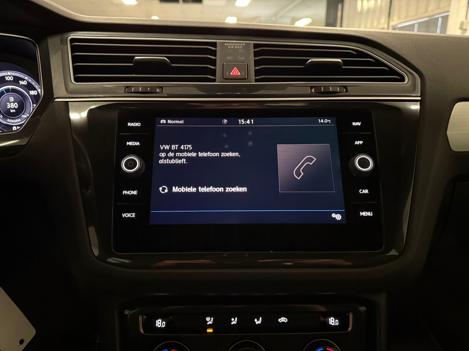 https://www.autokooy.nl//xml/images/43820201-16.JPG