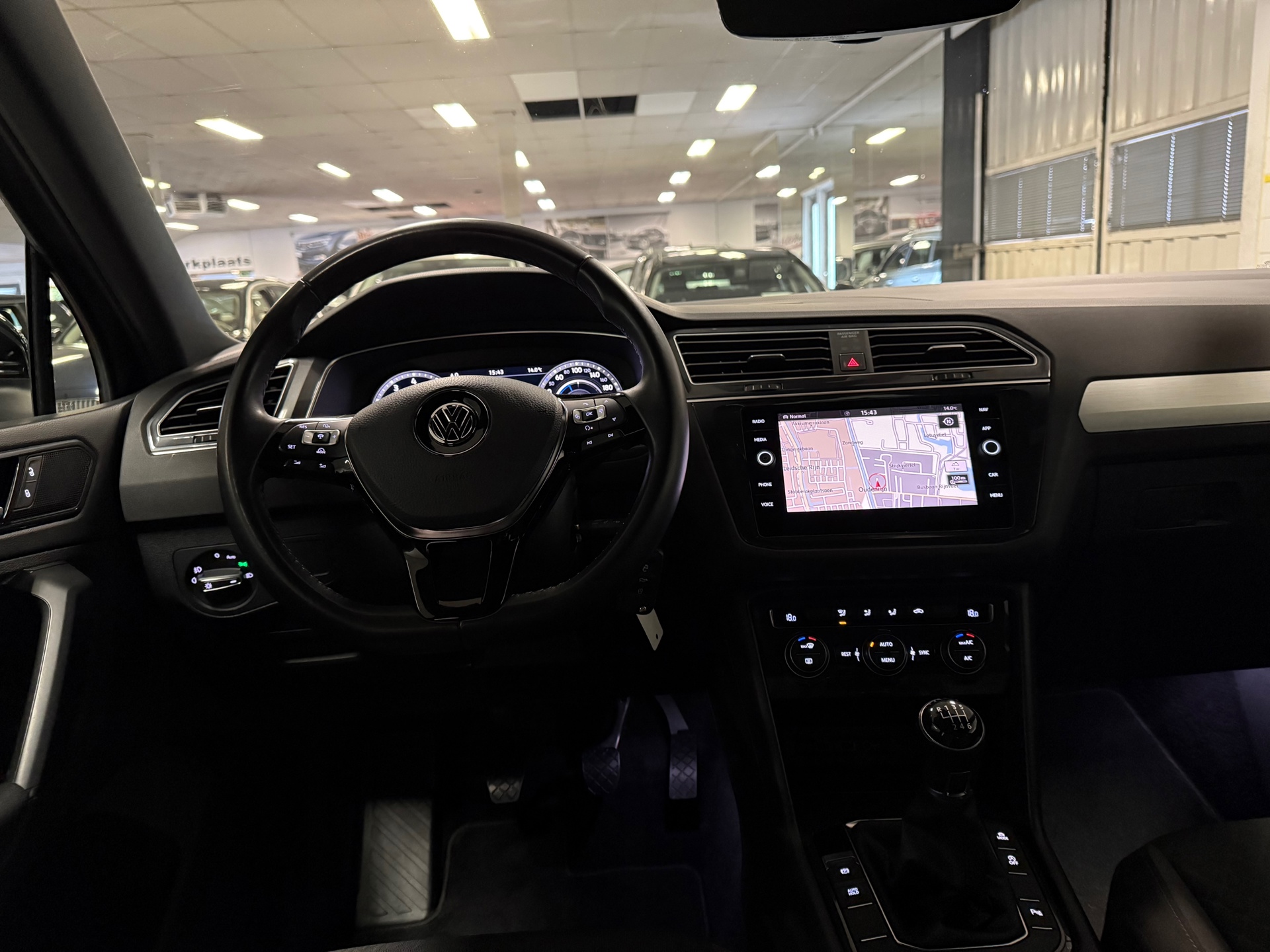https://www.autokooy.nl//xml/images/43820201-22.JPG