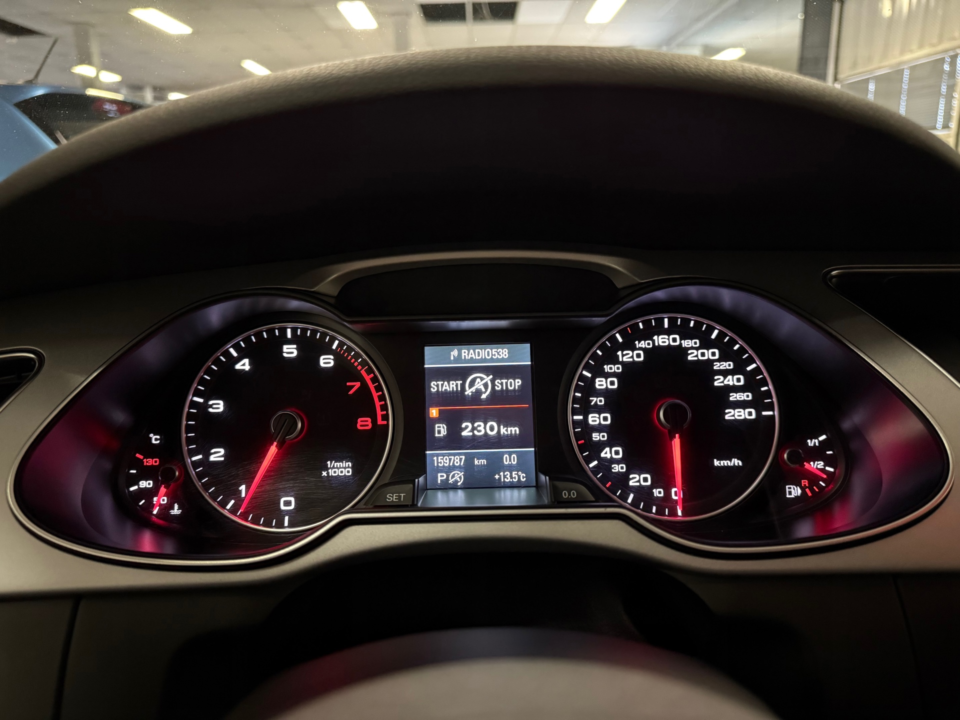 https://www.autokooy.nl//xml/images/43891120-16.JPG