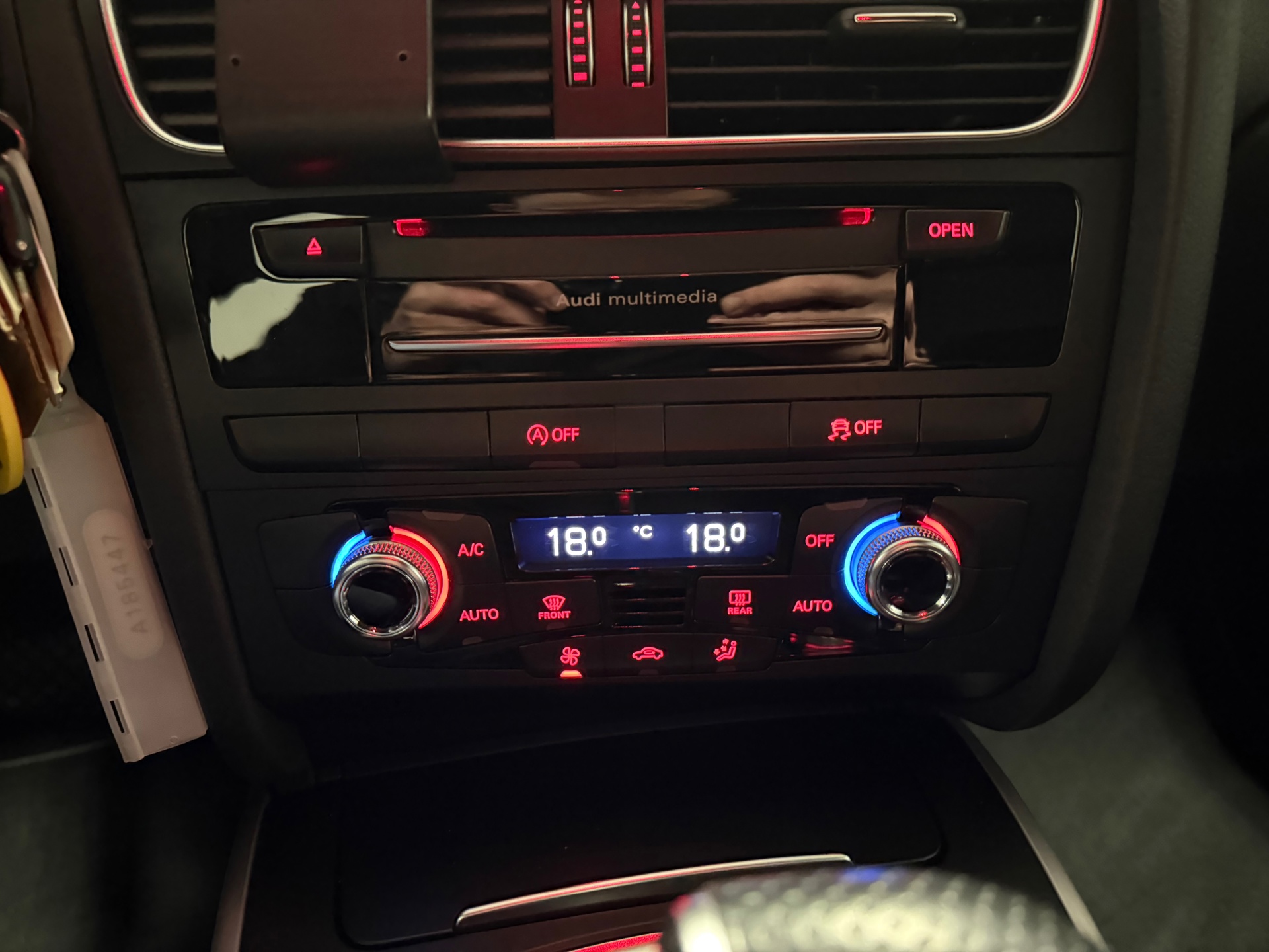 https://www.autokooy.nl//xml/images/43891120-20.JPG