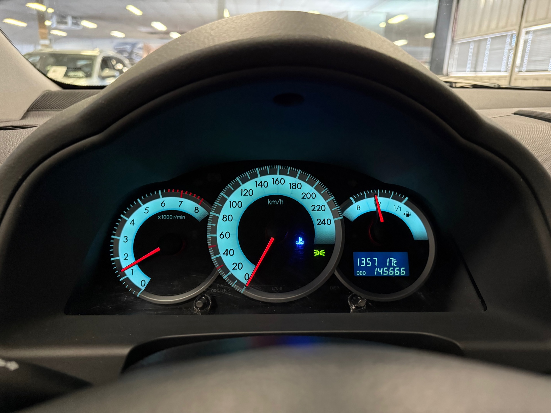 https://www.autokooy.nl//xml/images/43914813-14.JPG