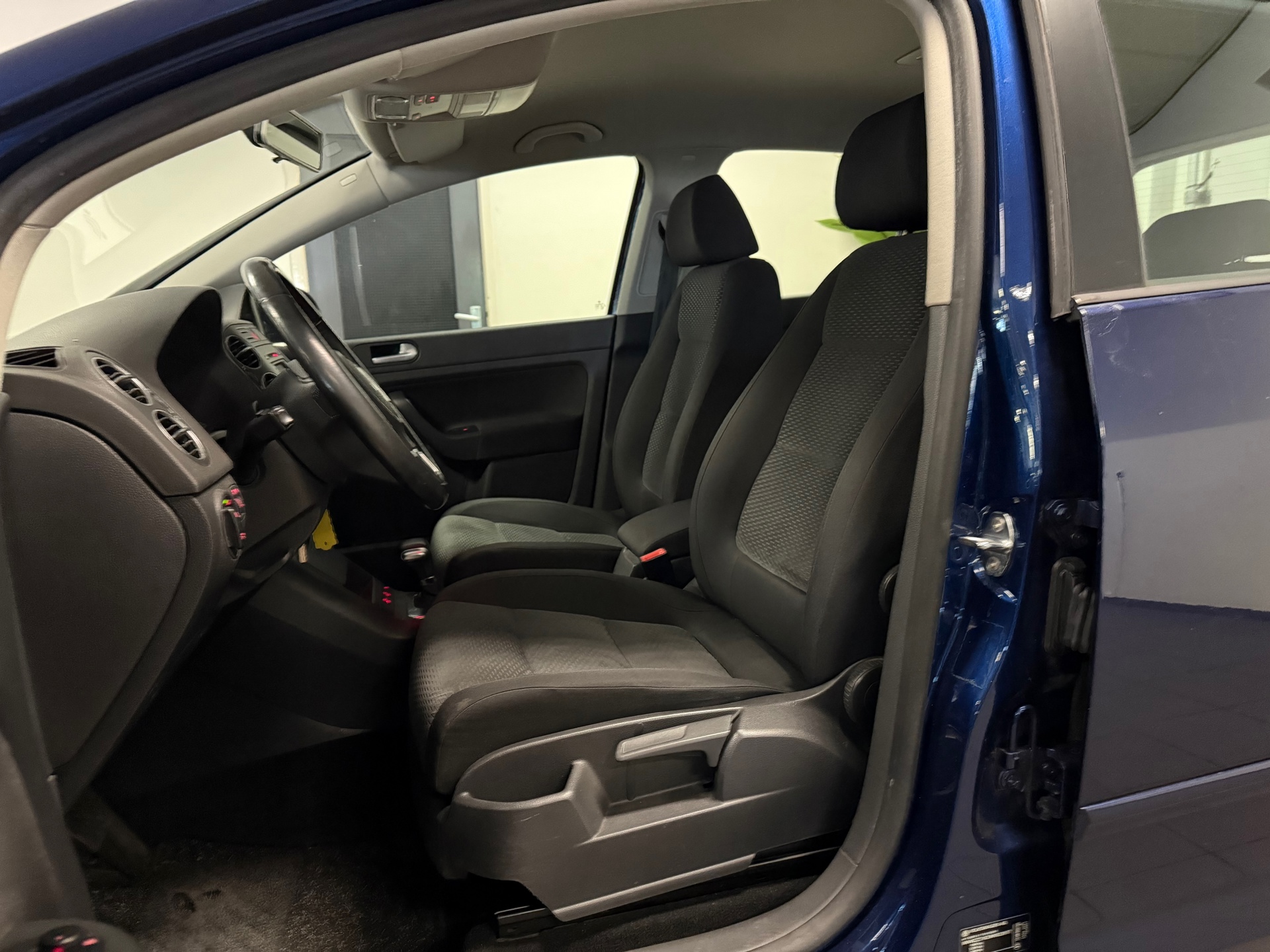 https://www.autokooy.nl//xml/images/43943166-11.JPG