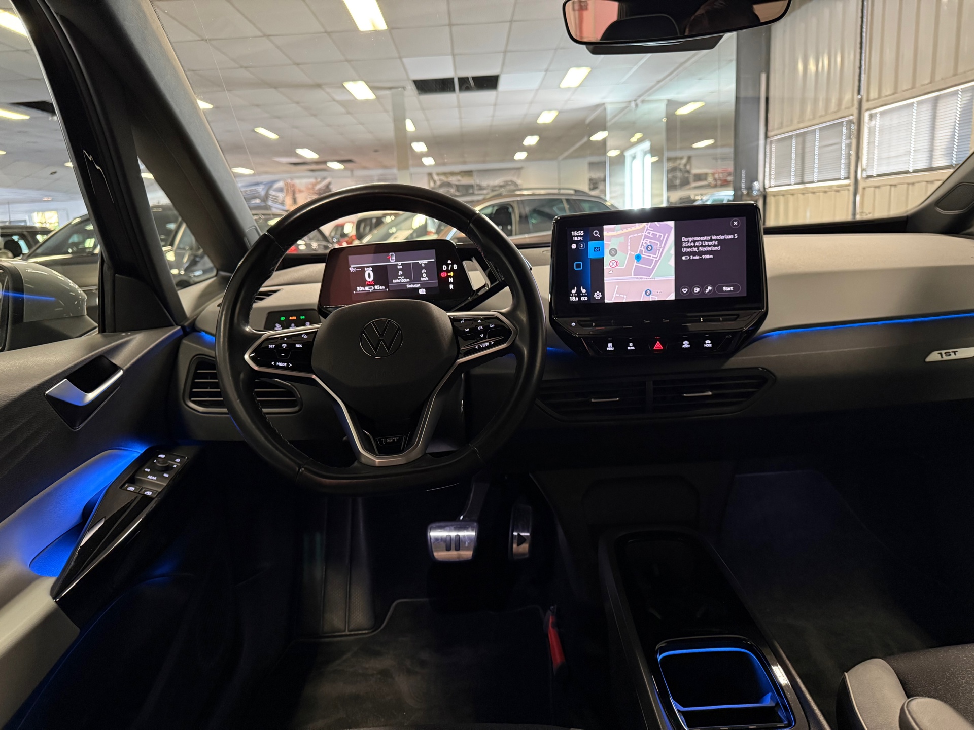 https://www.autokooy.nl//xml/images/43967732-21.JPG