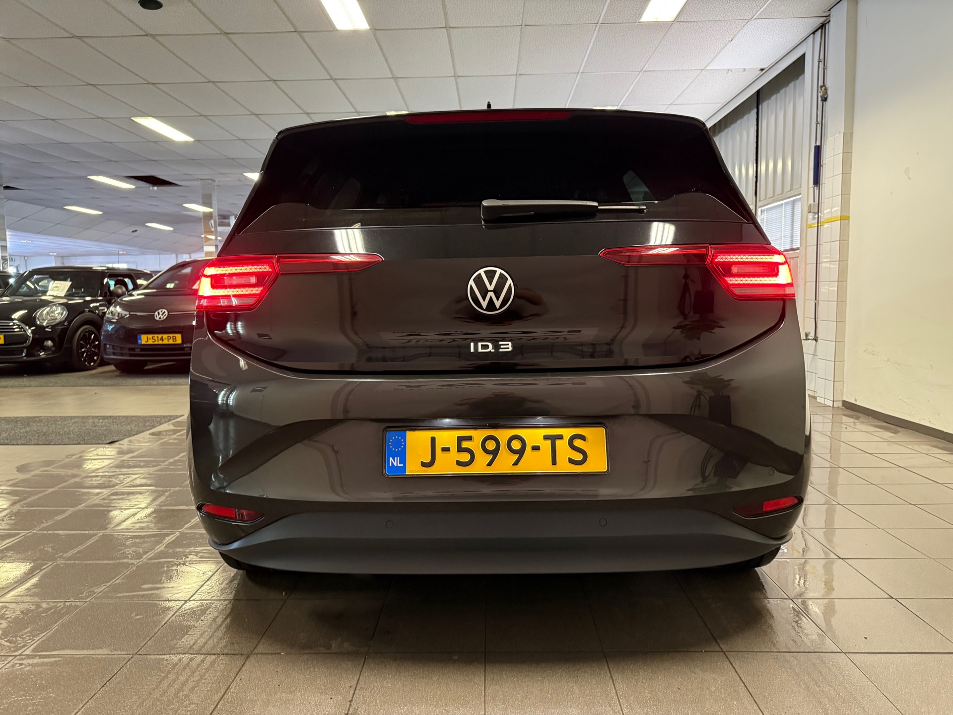 https://www.autokooy.nl//xml/images/43967732-4.JPG