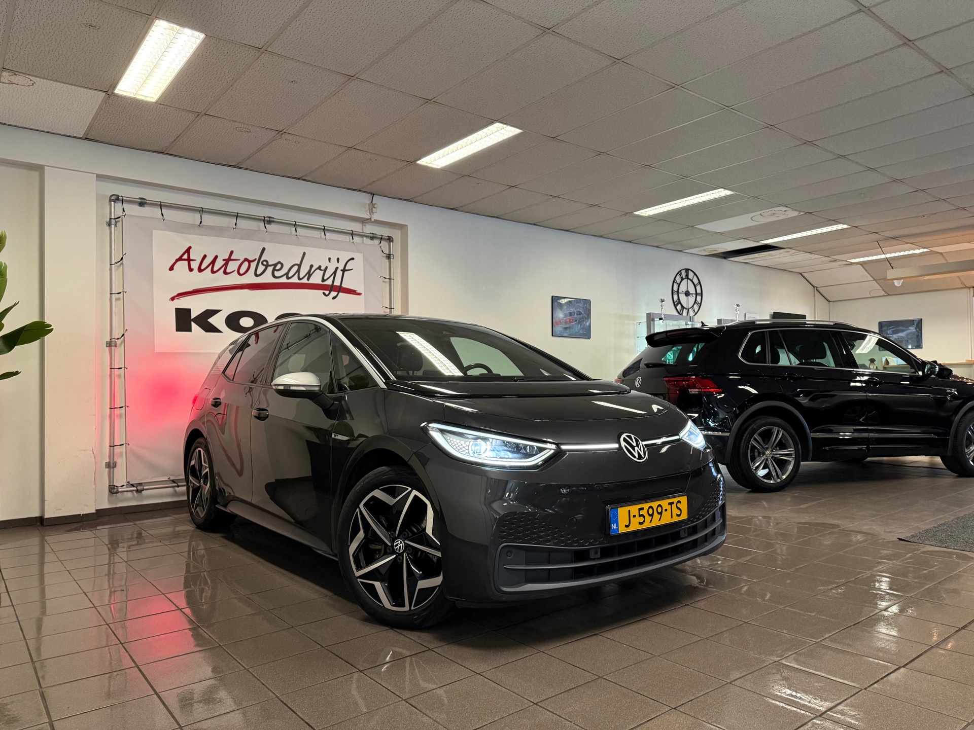 https://www.autokooy.nl//xml/images/43967732-8.JPG