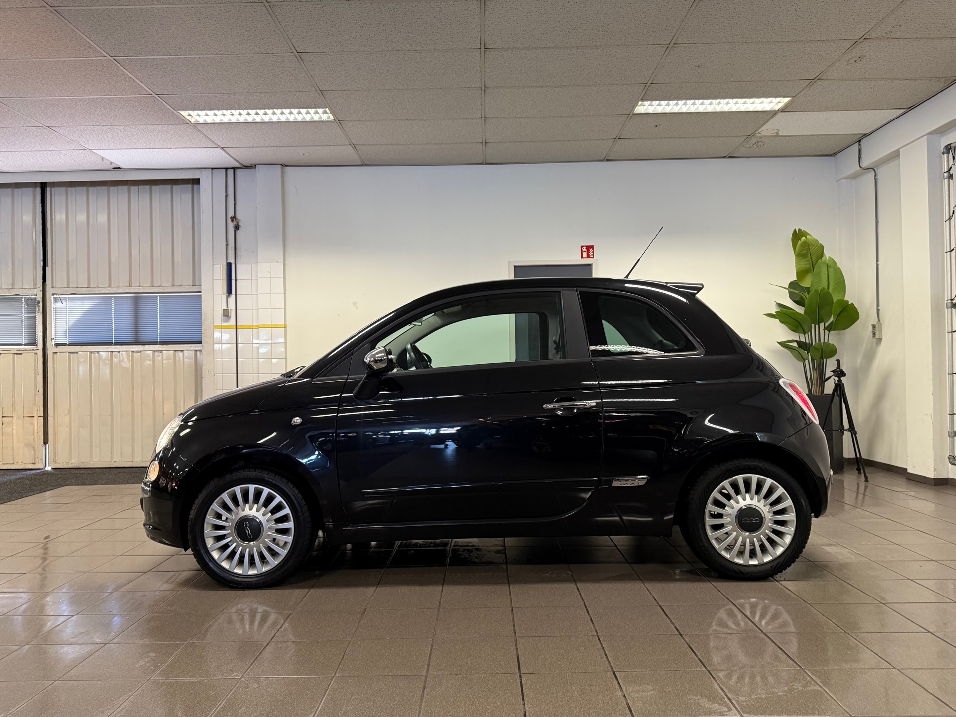 https://www.autokooy.nl//xml/images/44007032-2.JPG