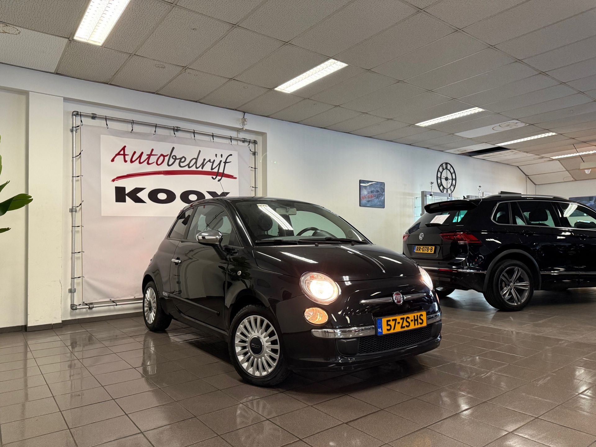 https://www.autokooy.nl//xml/images/44007032-7.JPG