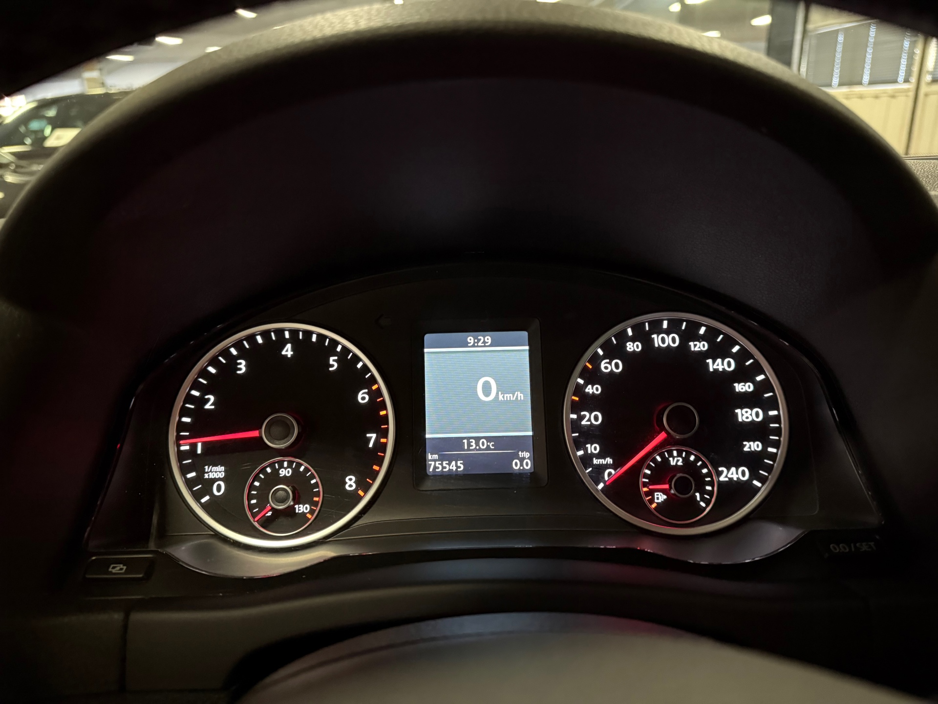 https://www.autokooy.nl//xml/images/44054557-15.JPG