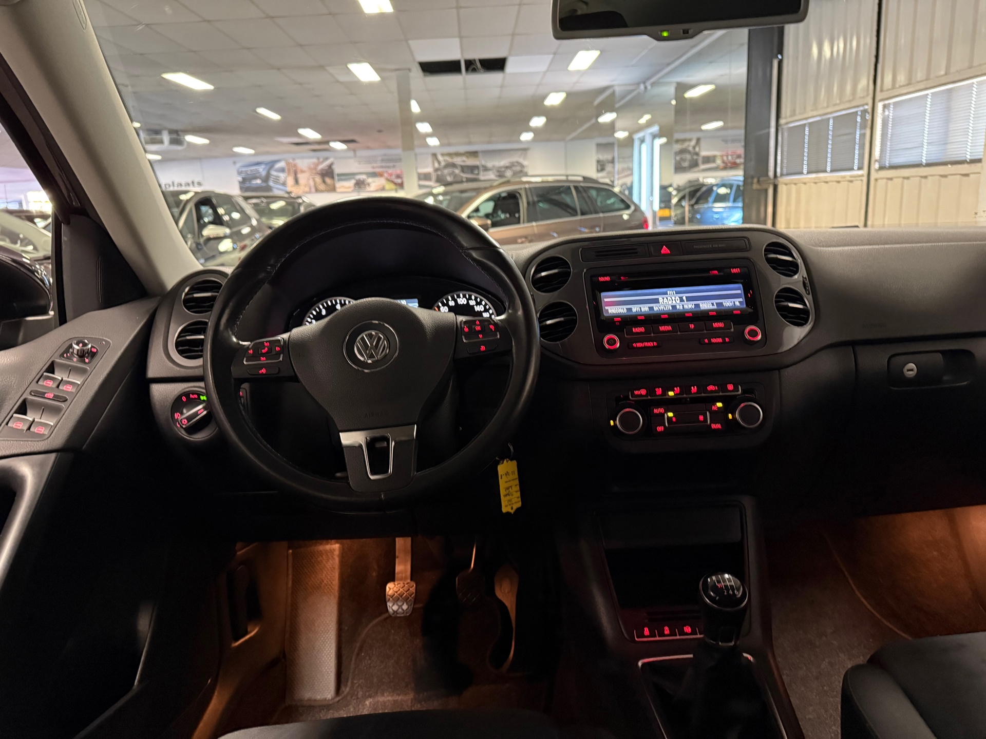 https://www.autokooy.nl//xml/images/44054557-22.JPG