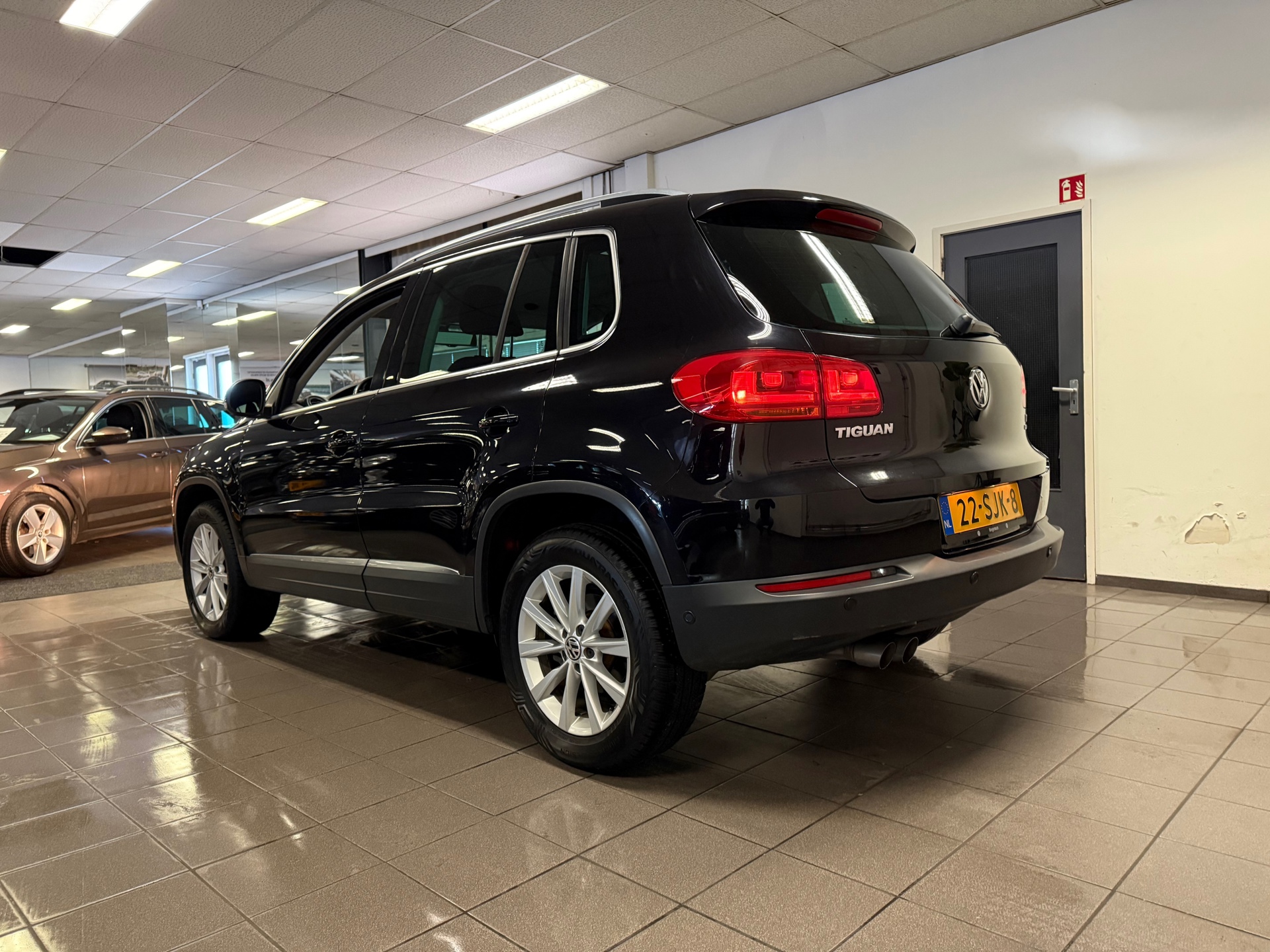 https://www.autokooy.nl//xml/images/44054557-3.JPG