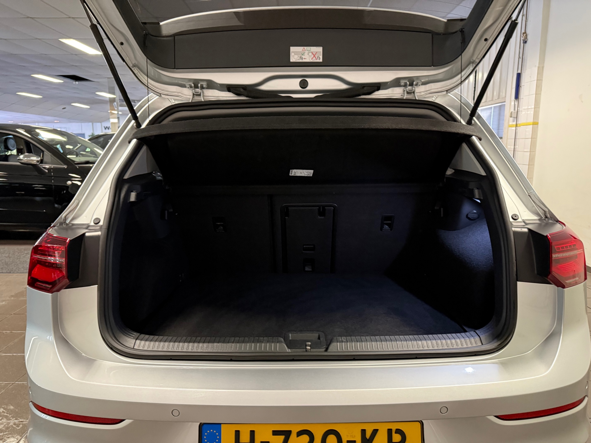 https://www.autokooy.nl//xml/images/44055635-5.JPG