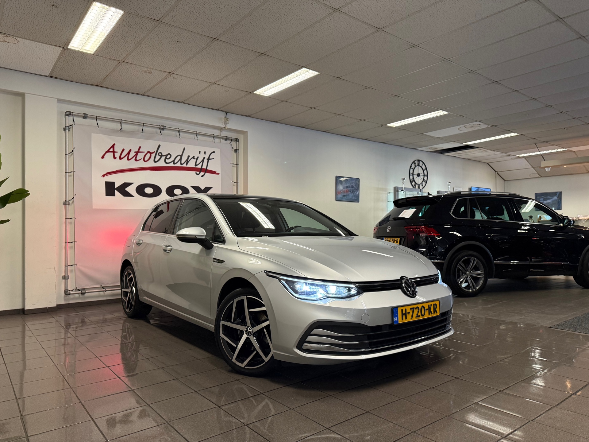 https://www.autokooy.nl//xml/images/44055635-8.JPG