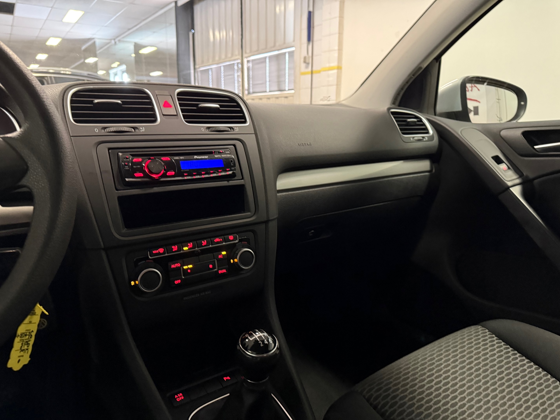 https://www.autokooy.nl//xml/images/44160897-20.JPG
