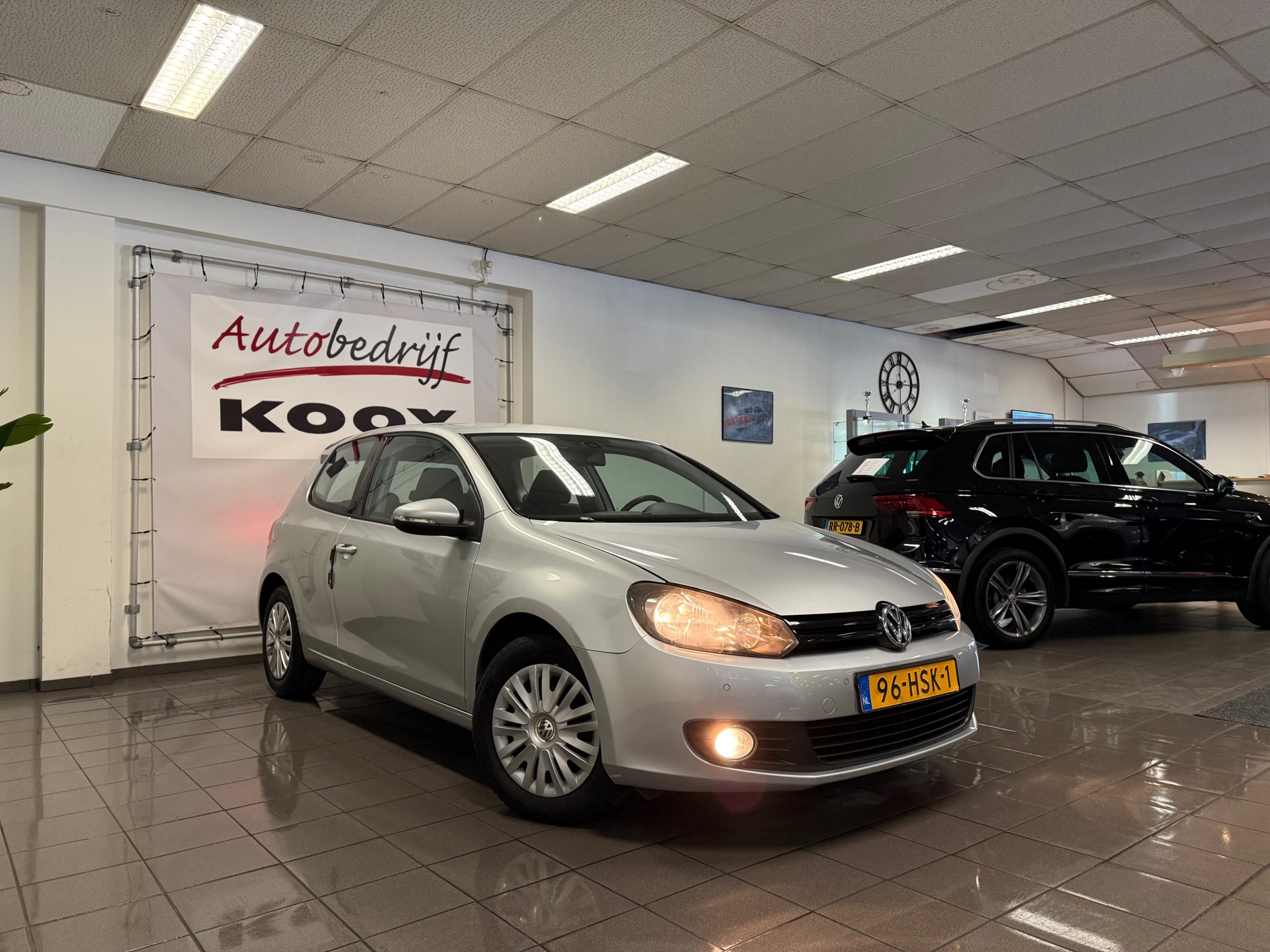 https://www.autokooy.nl//xml/images/44160897-7.JPG