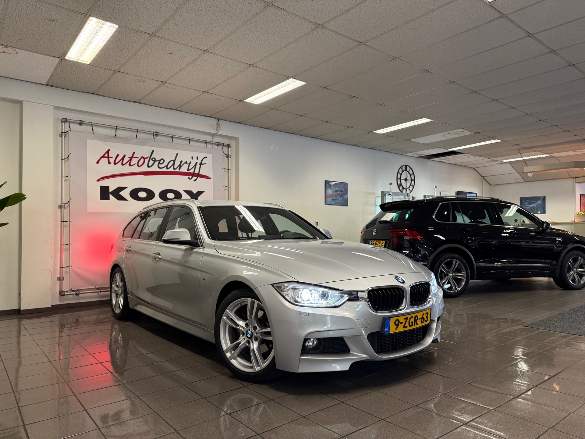 https://www.autokooy.nl//xml/images/44203558-8.JPG