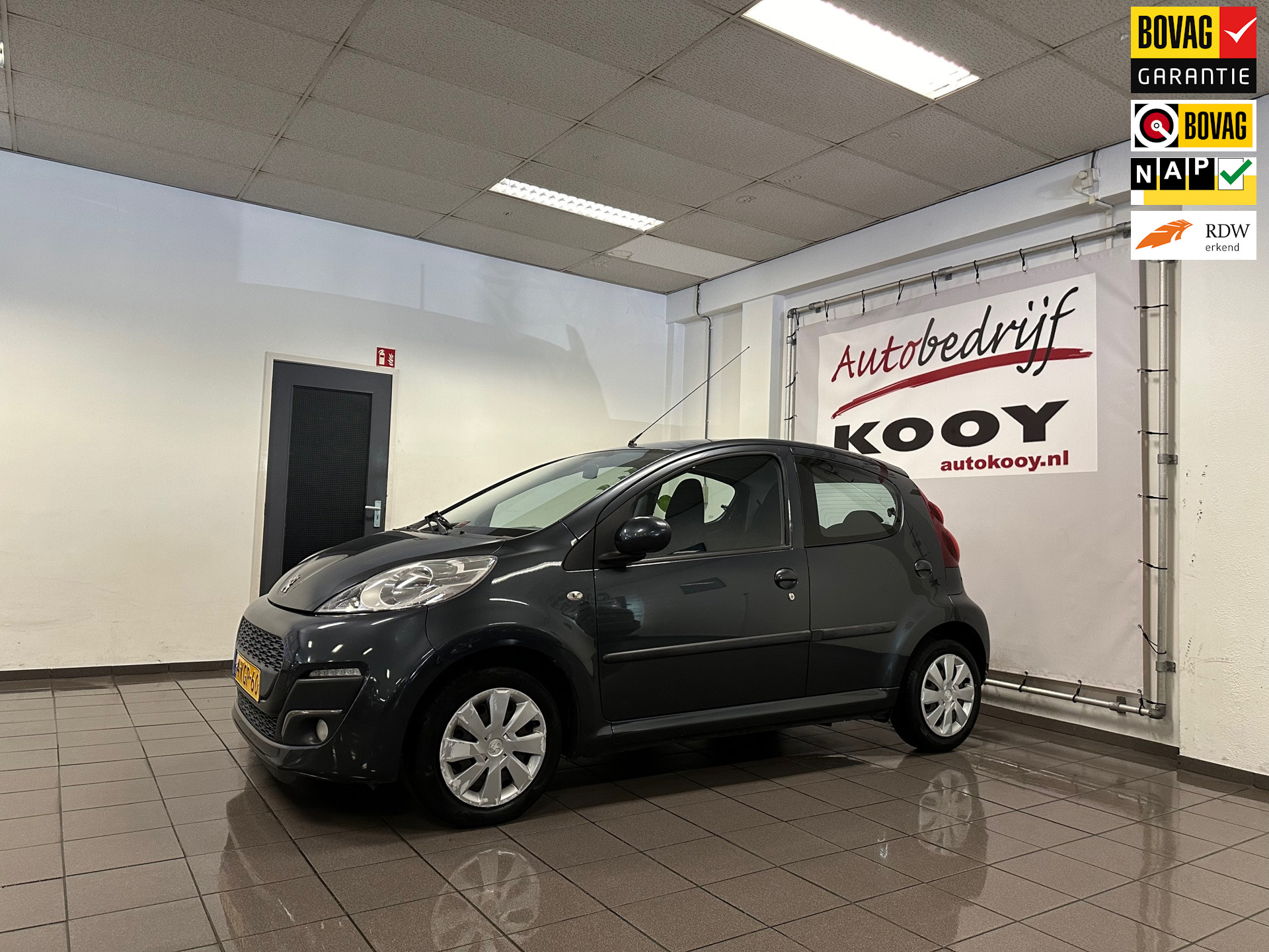 Peugeot 107 1.0 Active * Airco / 5 Deurs / LED / NL Auto + NAP *