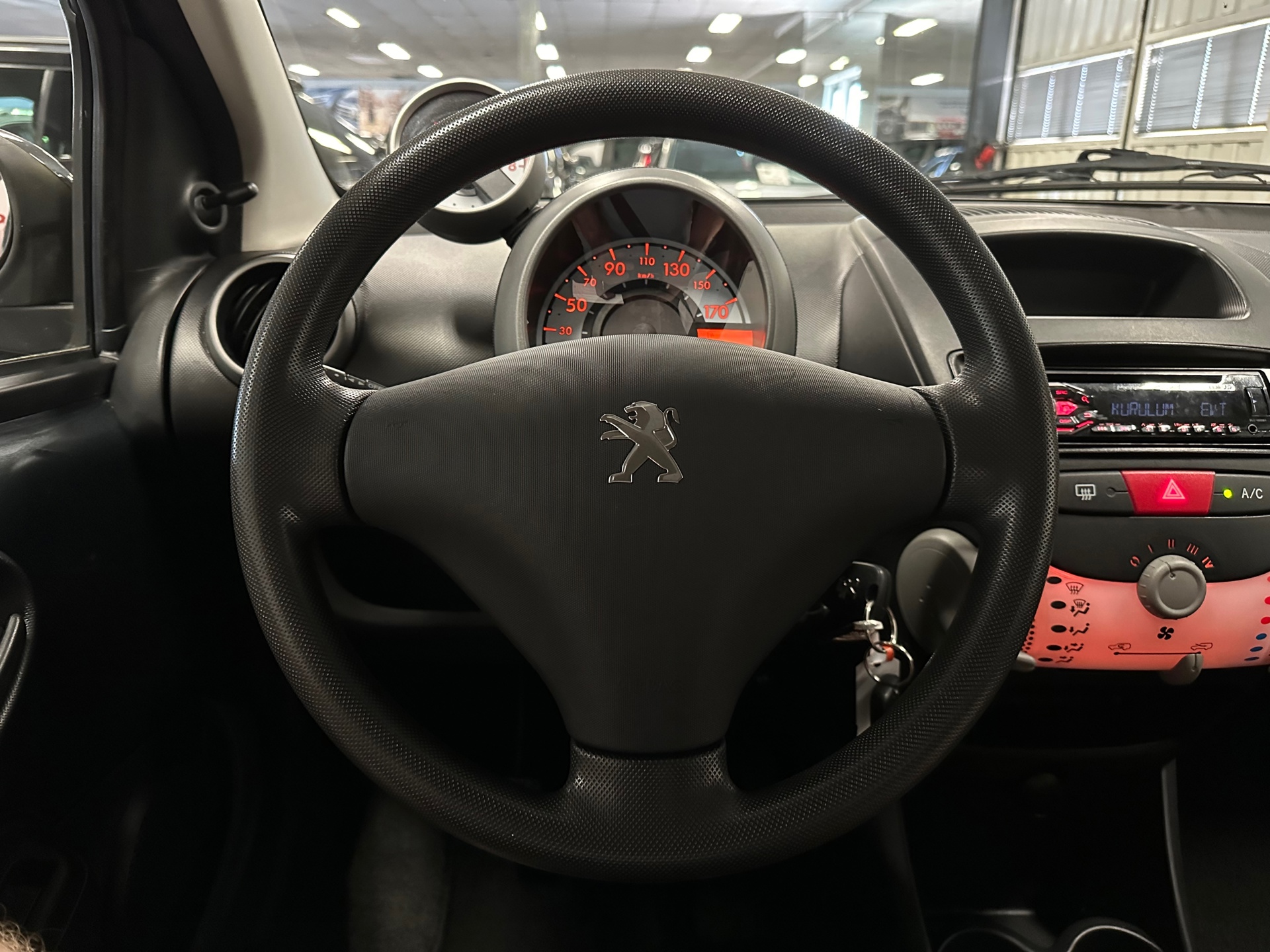 https://www.autokooy.nl//xml/images/44203663-14.JPG