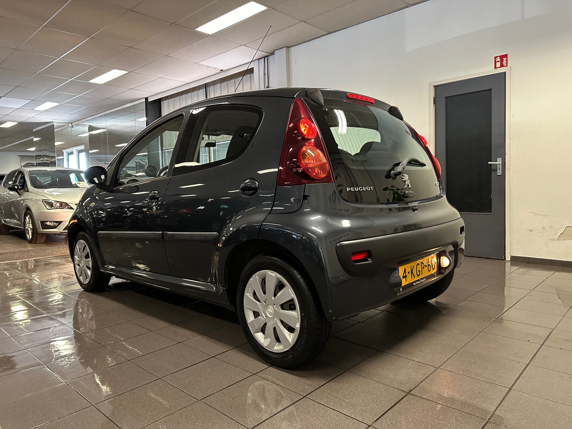 https://www.autokooy.nl//xml/images/44203663-3.JPG