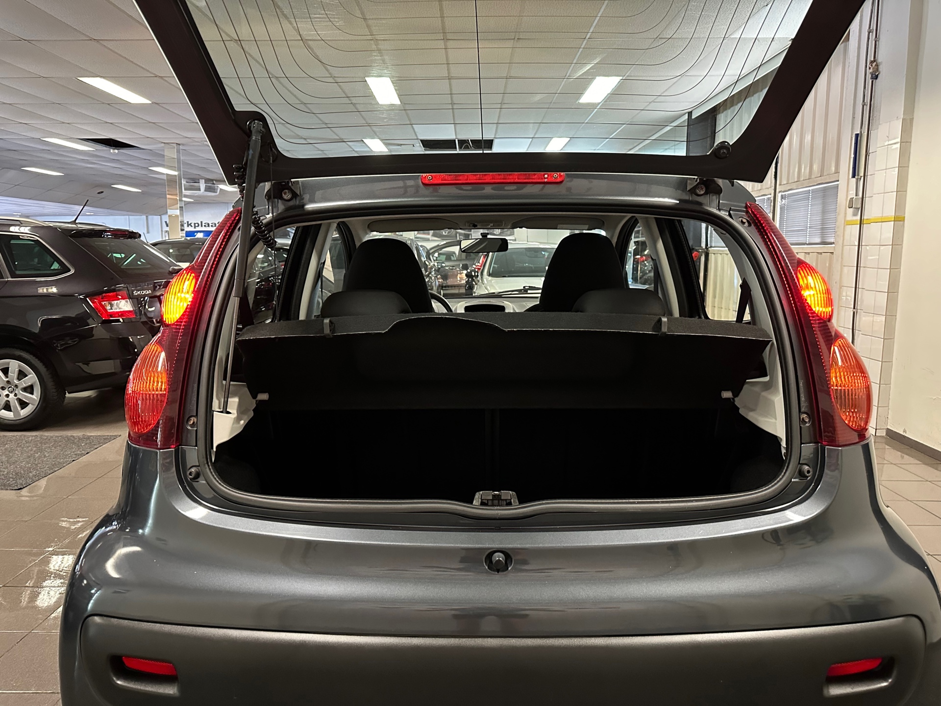 https://www.autokooy.nl//xml/images/44203663-5.JPG