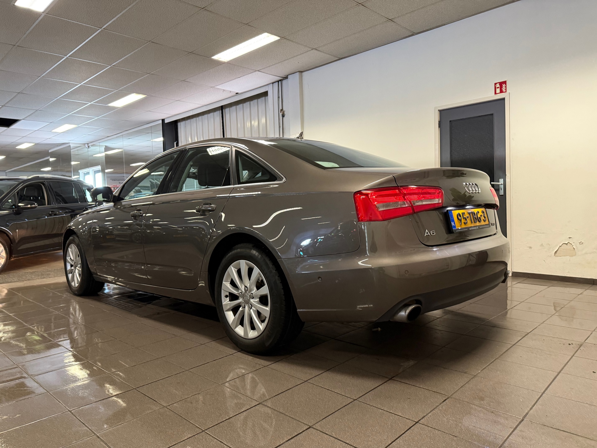 https://www.autokooy.nl//xml/images/44271217-3.JPG
