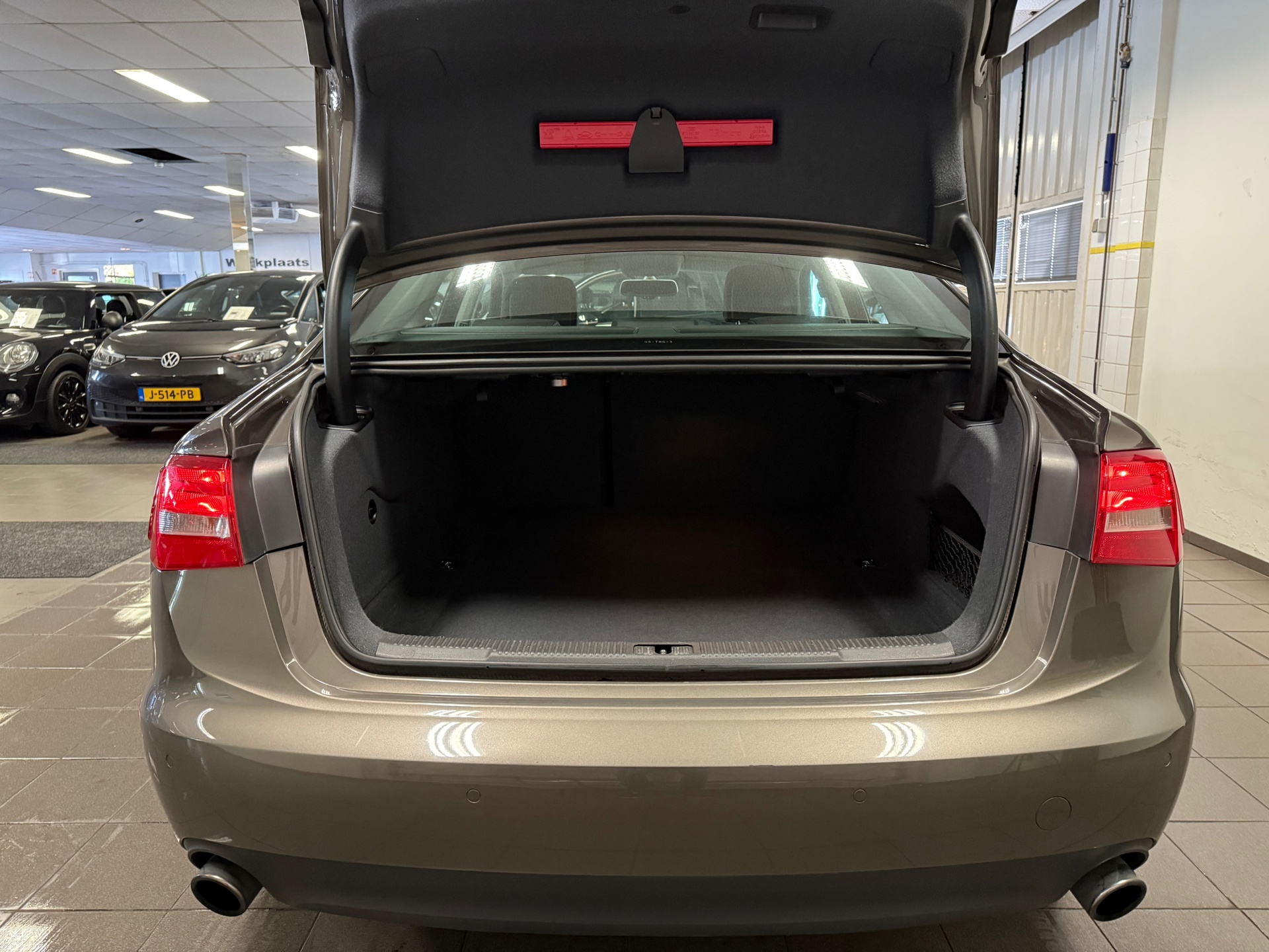 https://www.autokooy.nl//xml/images/44271217-5.JPG
