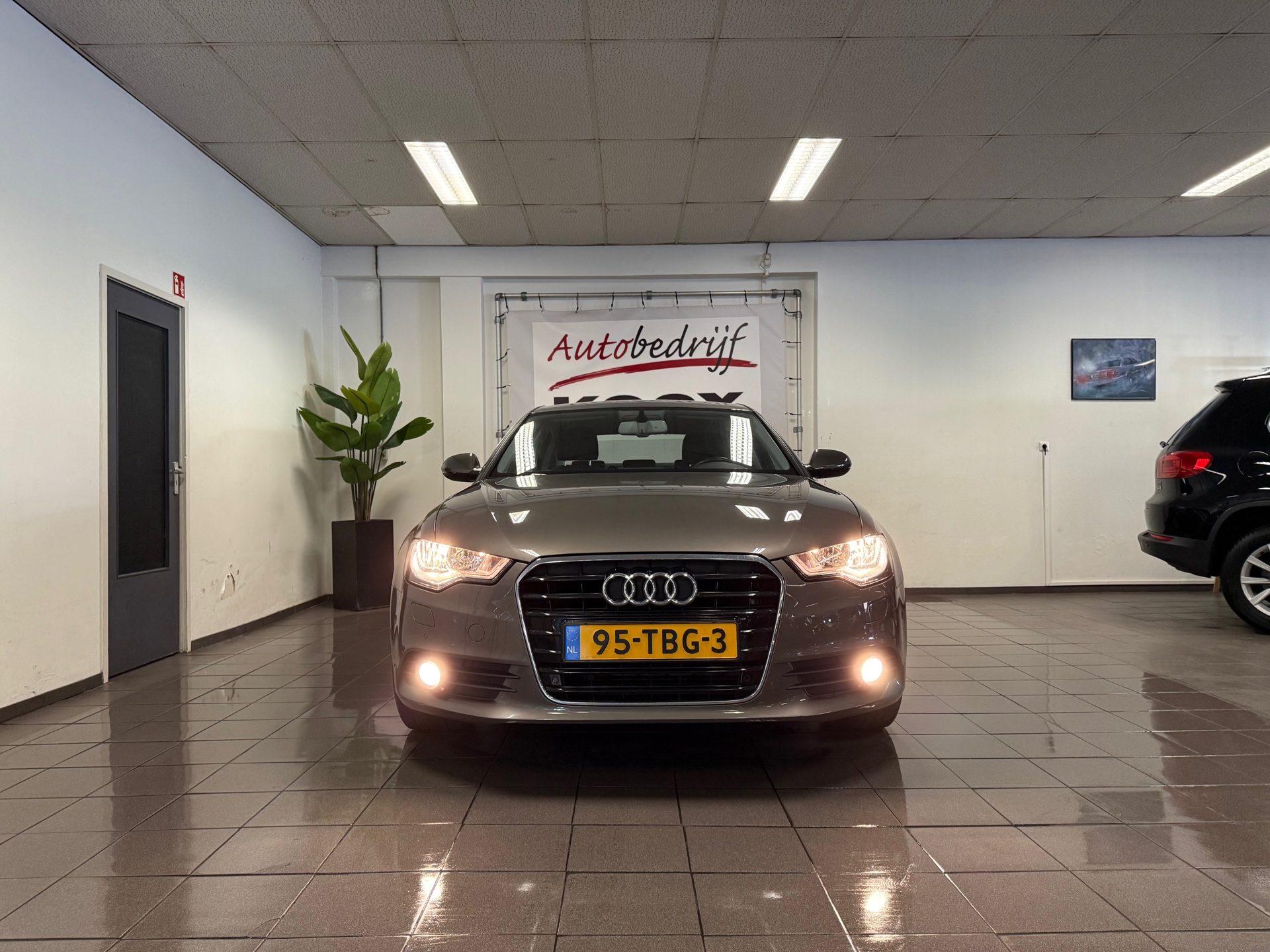 https://www.autokooy.nl//xml/images/44271217-8.JPG