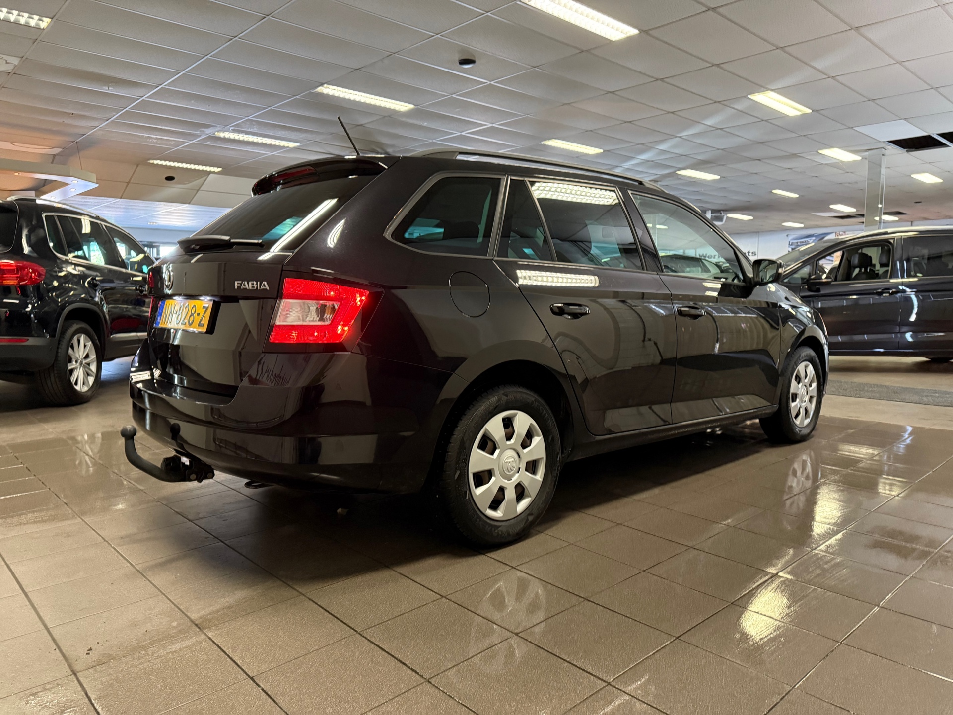 https://www.autokooy.nl//xml/images/44271330-6.JPG