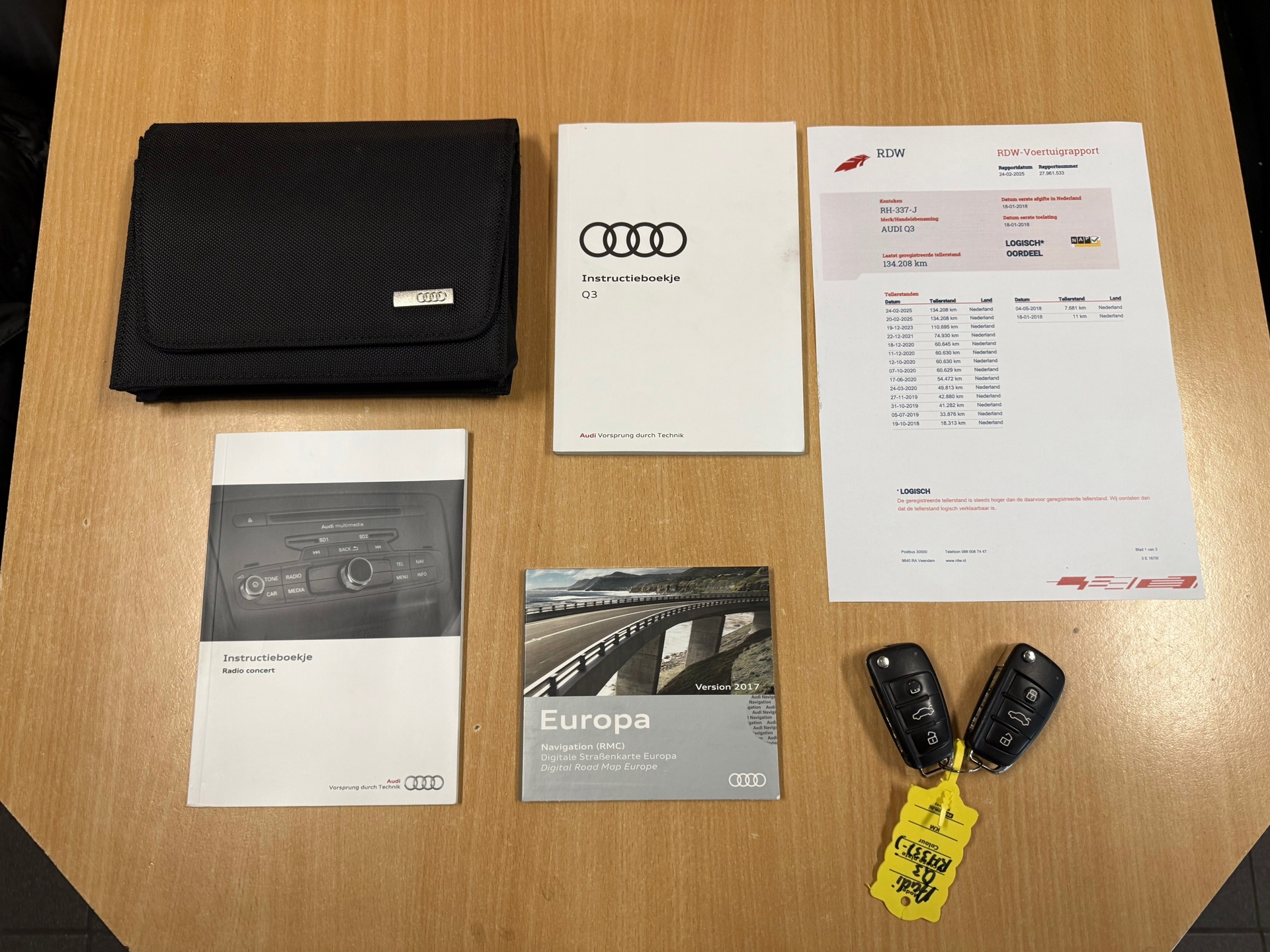 https://www.autokooy.nl//xml/images/44296213-24.JPG