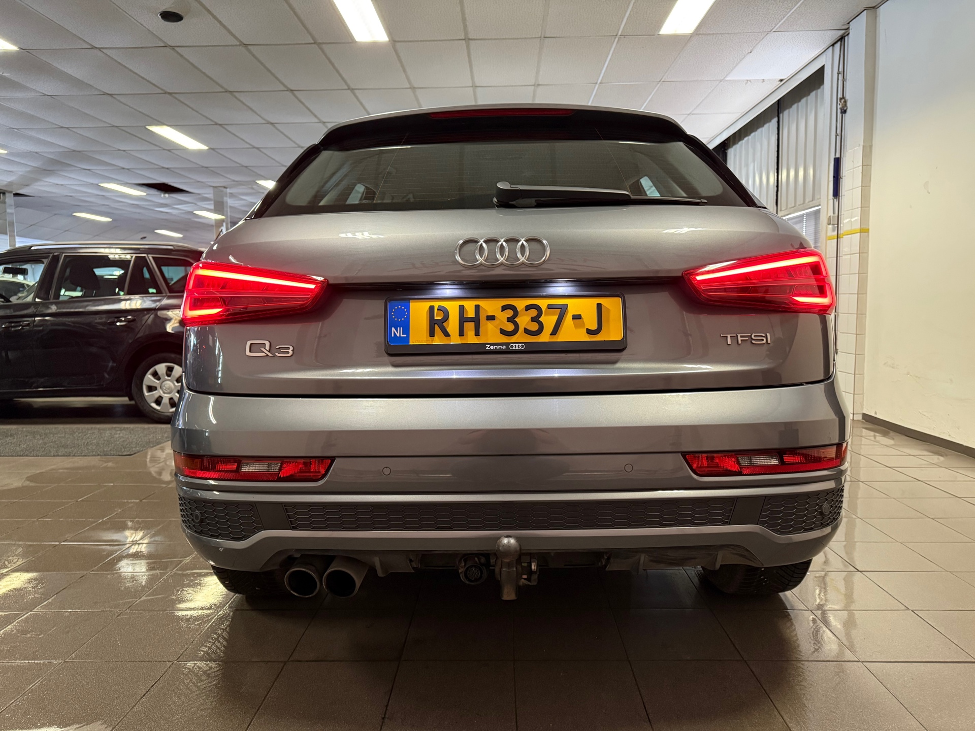 https://www.autokooy.nl//xml/images/44296213-4.JPG