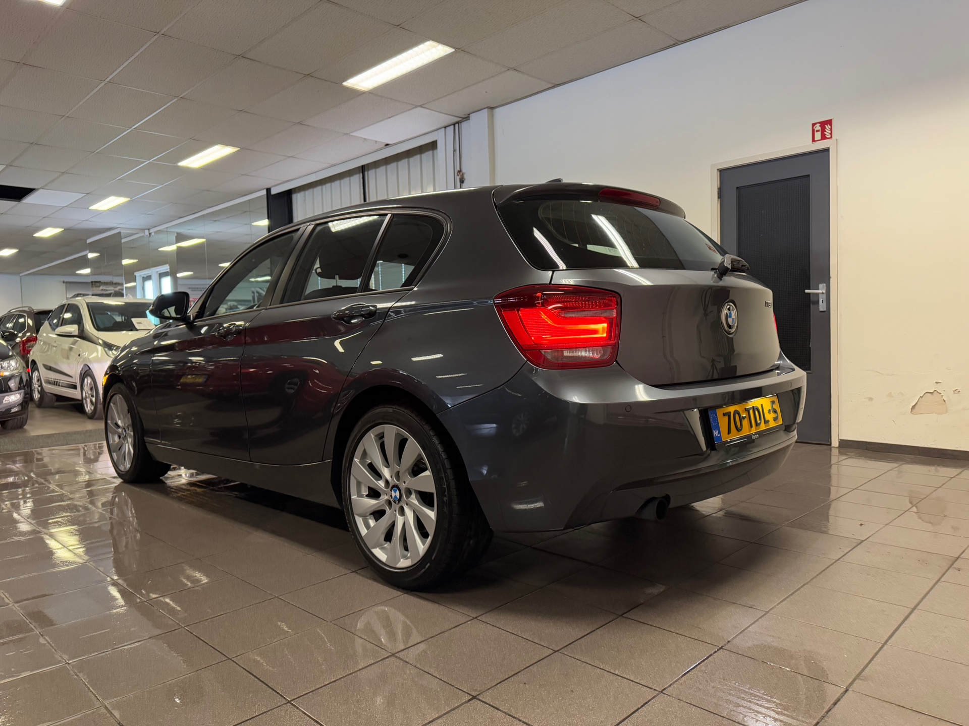 https://www.autokooy.nl//xml/images/44324001-3.JPG