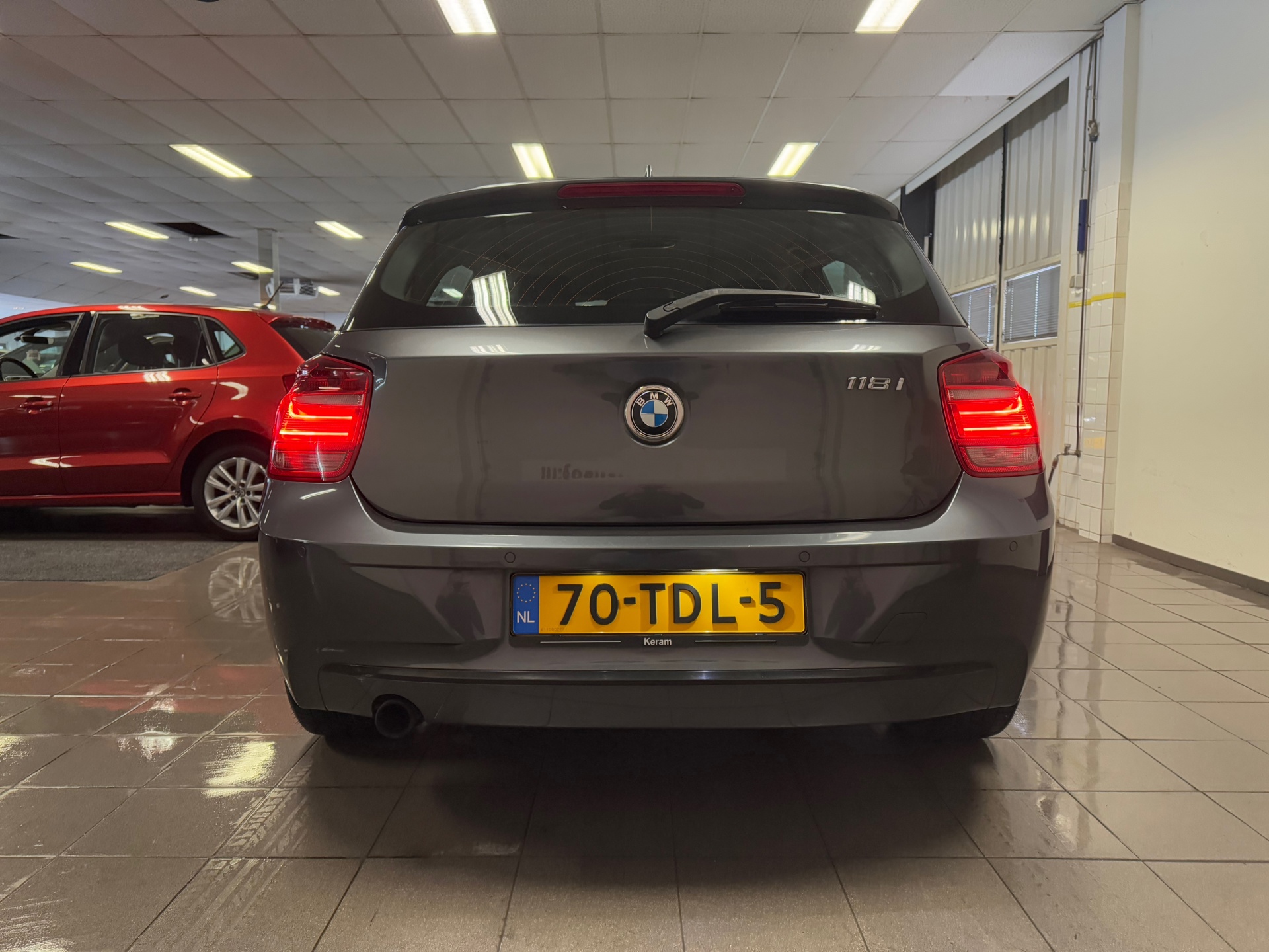 https://www.autokooy.nl//xml/images/44324001-4.JPG