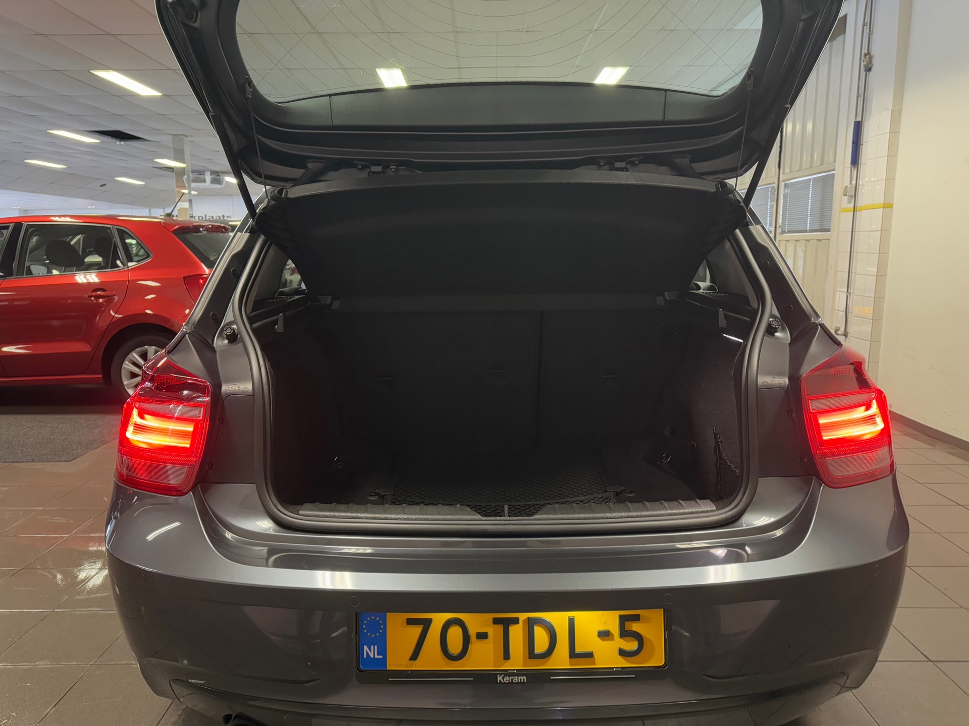 https://www.autokooy.nl//xml/images/44324001-5.JPG